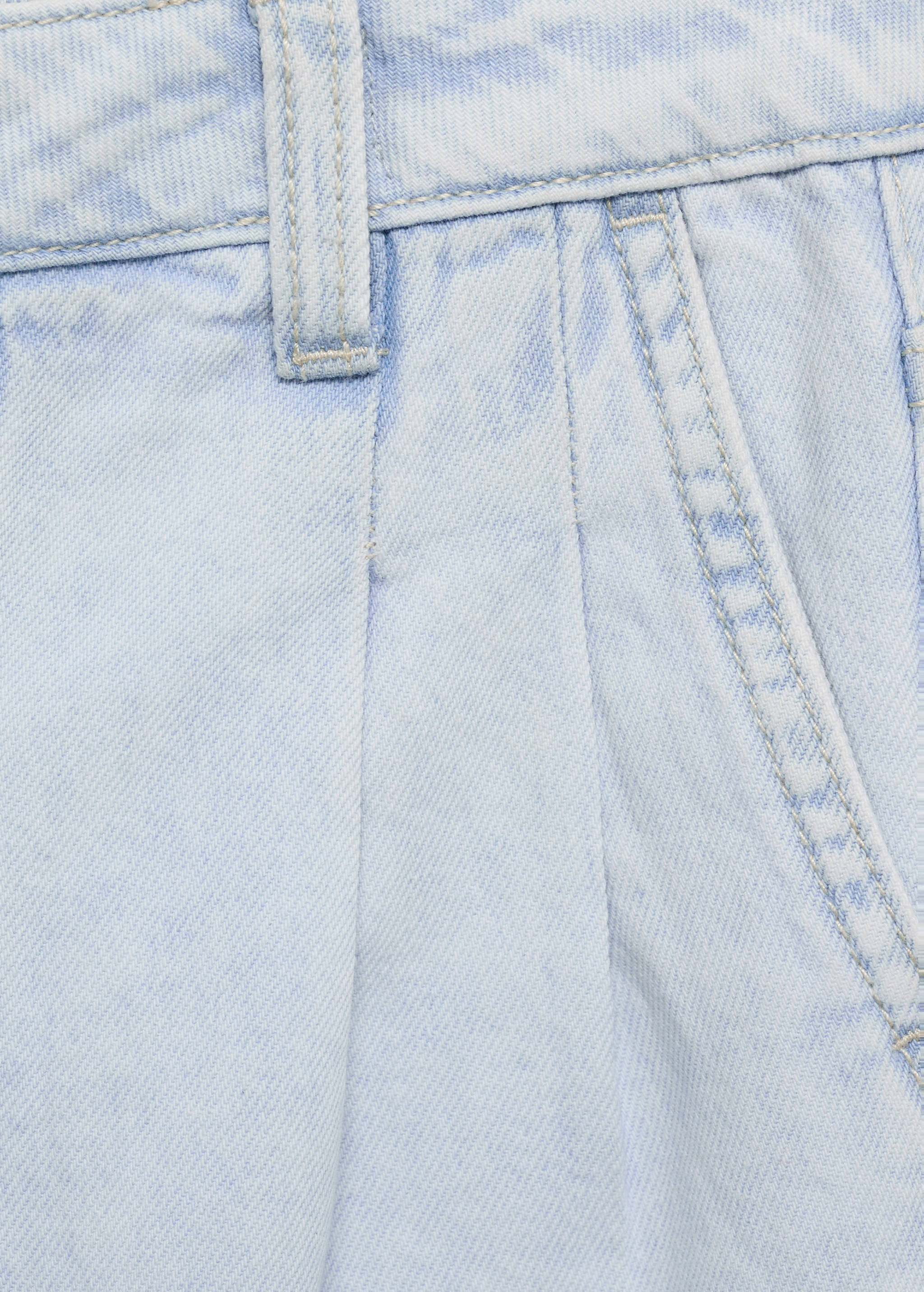 Gerade Jeans mit Bundfalten-Detail - Detail des Artikels 0