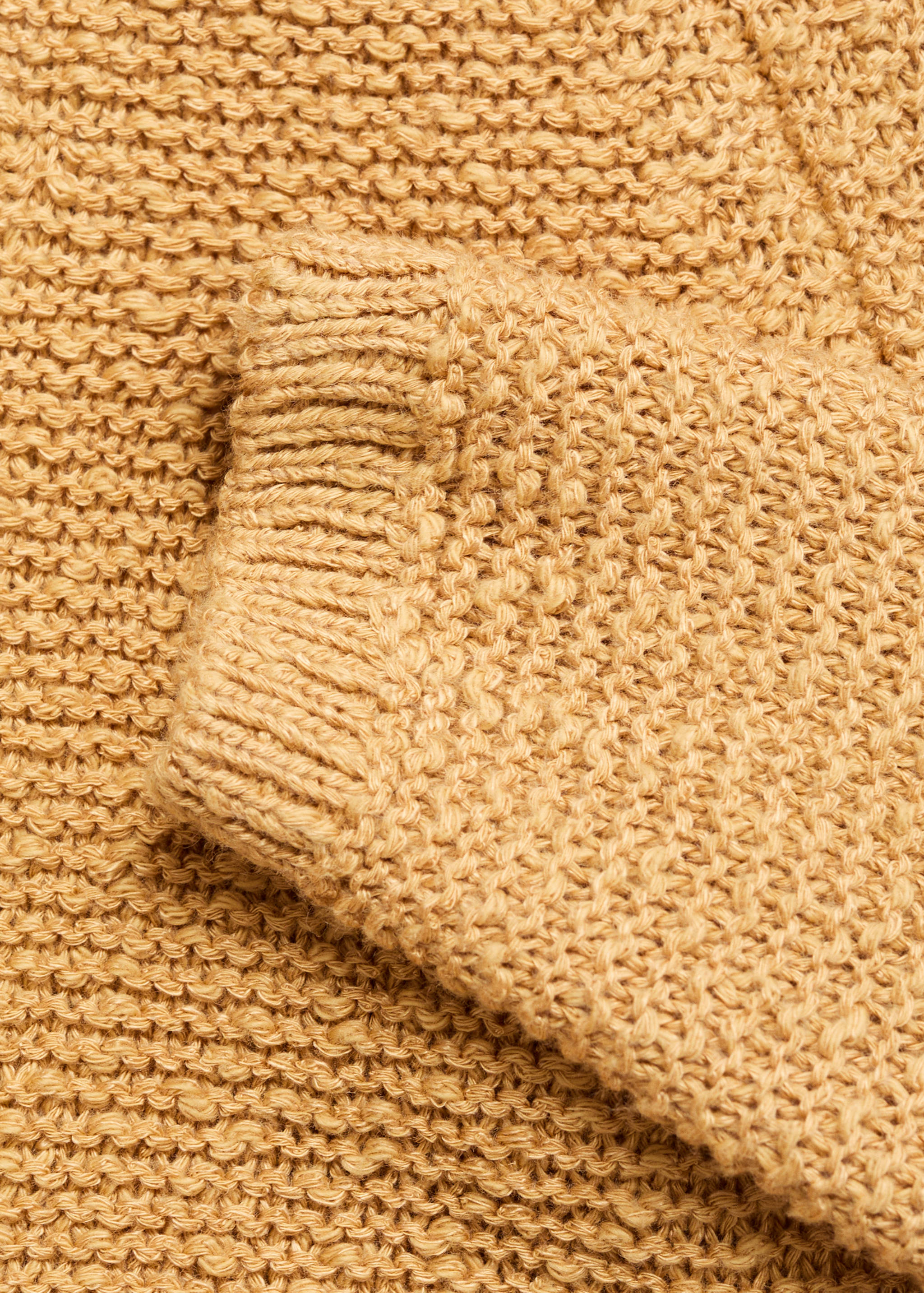 Knitted button cardigan - Details of the article 0