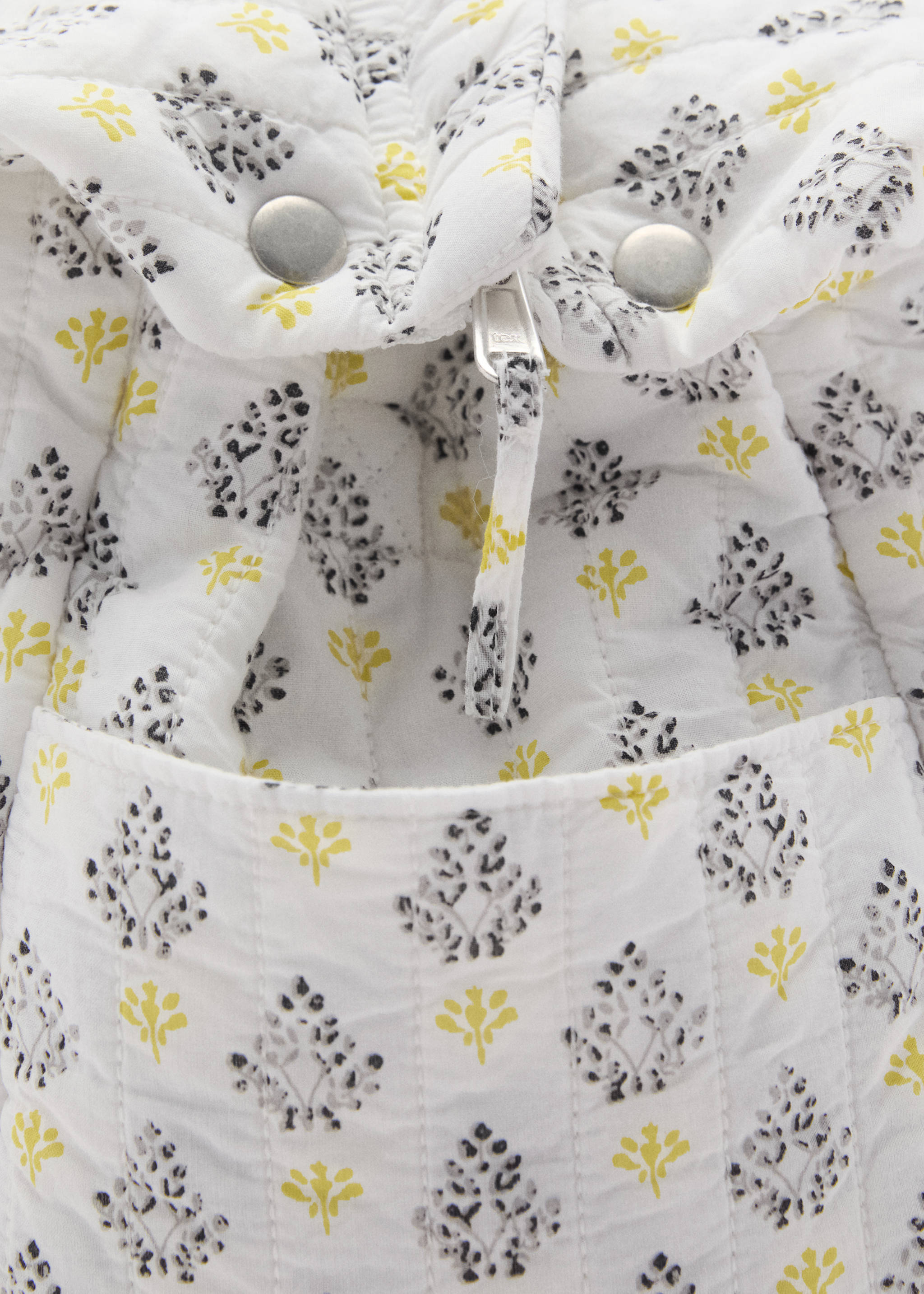 Luiertas - Detail van het artikel 1