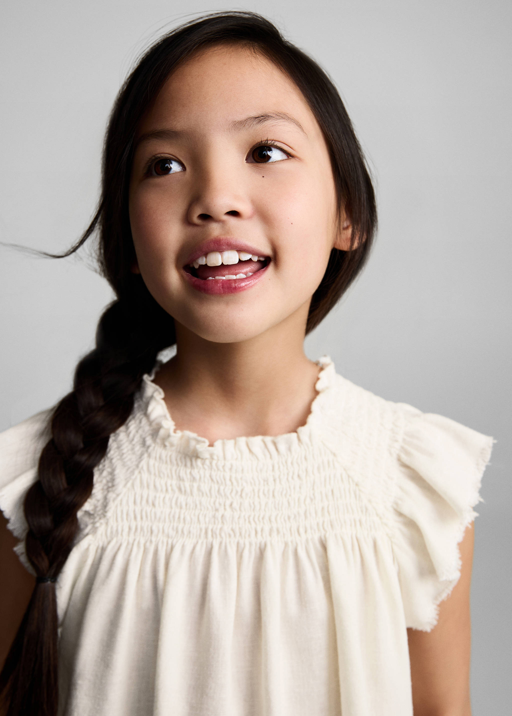 Linen-blend ruffled blouse - Details of the article 1