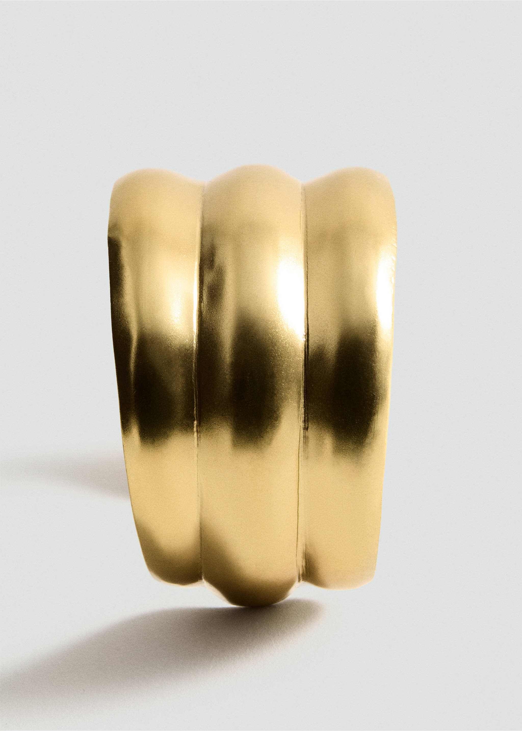 Pulsera rígida relieve - Plano medio, Oro. Ref: 87065970-00.