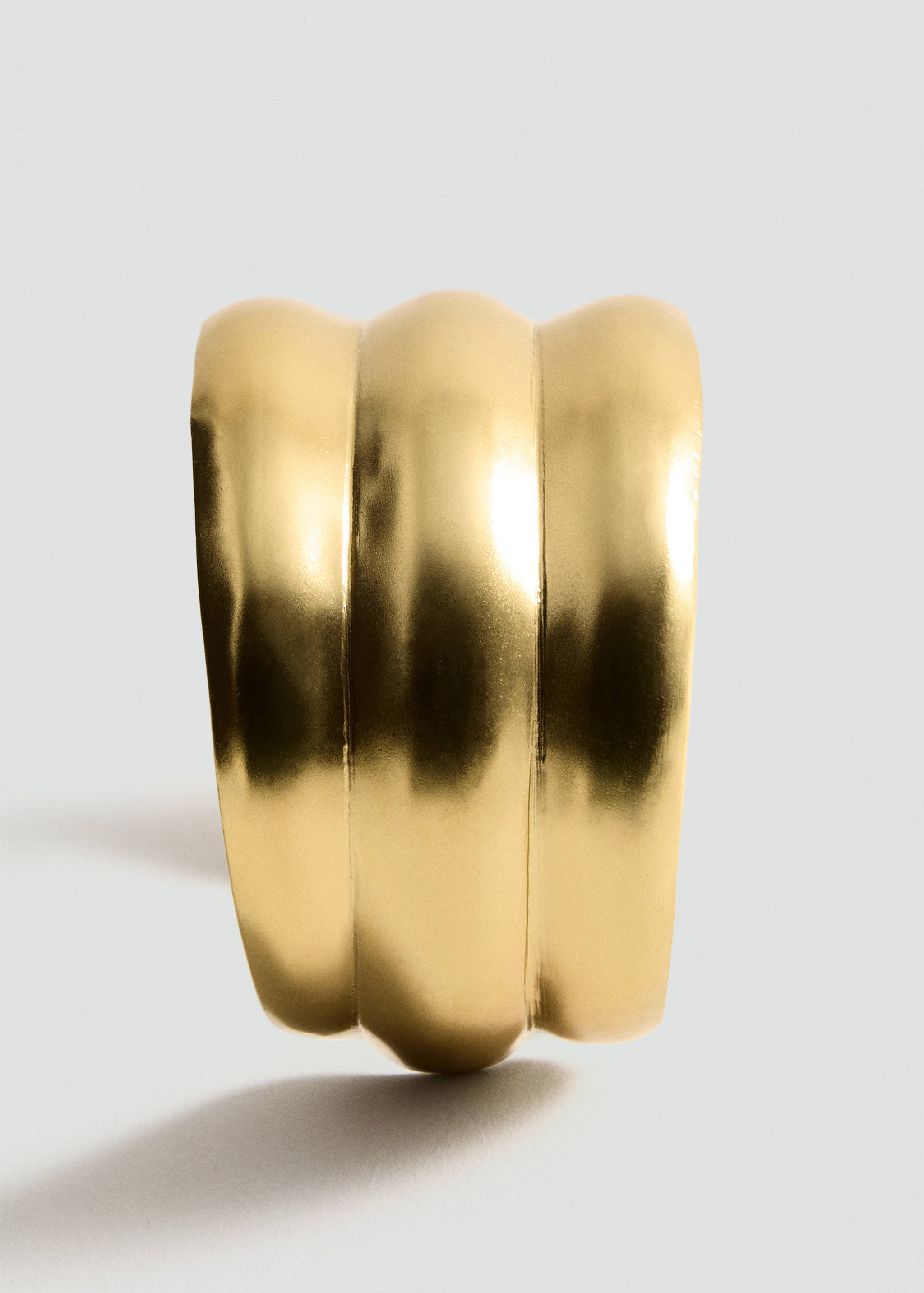 Pulsera rígida relieve - Plano medio