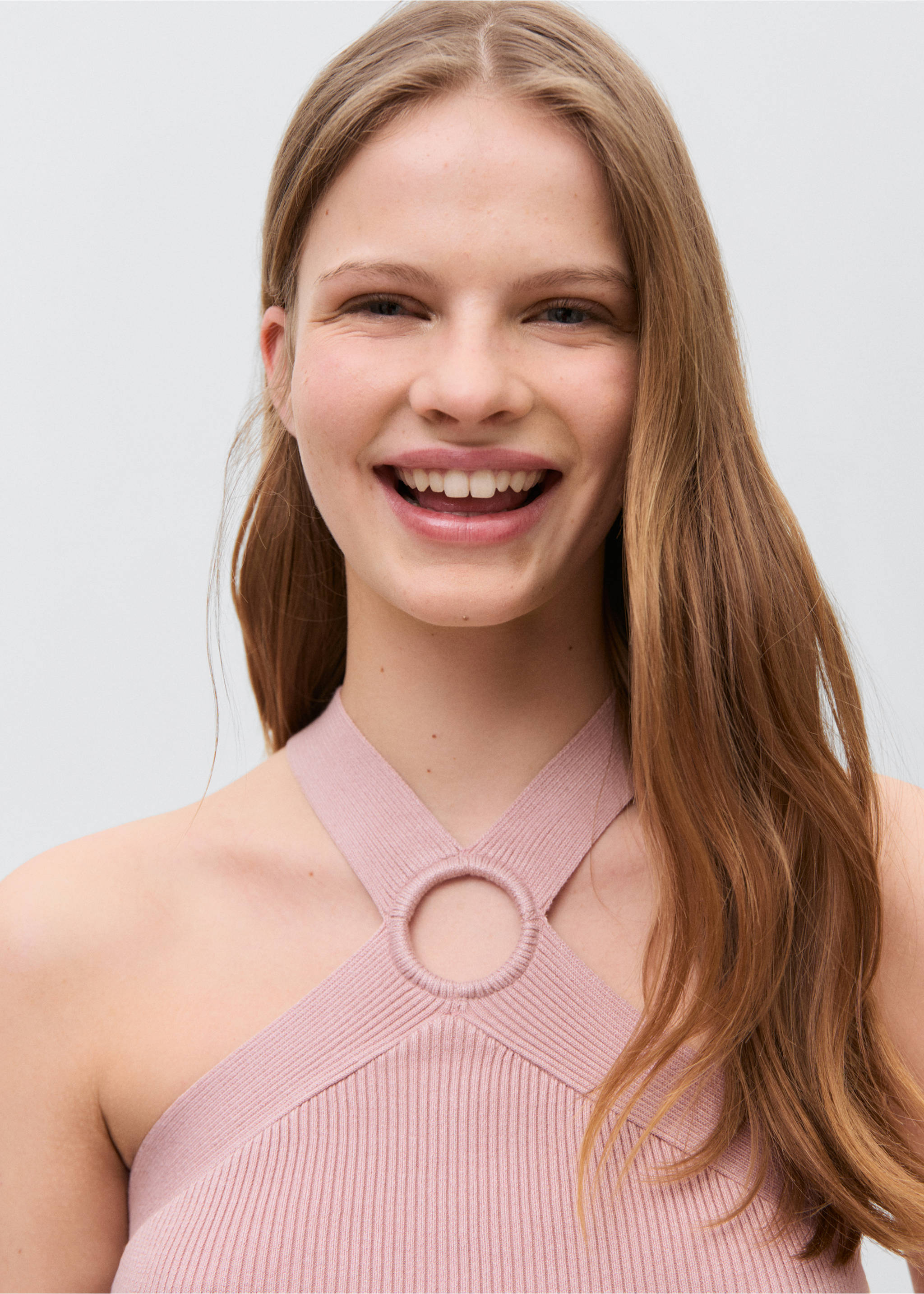Knitted top with hoop detail - Details of the article 1, Pastel Pink. Ref: 87066337-00.