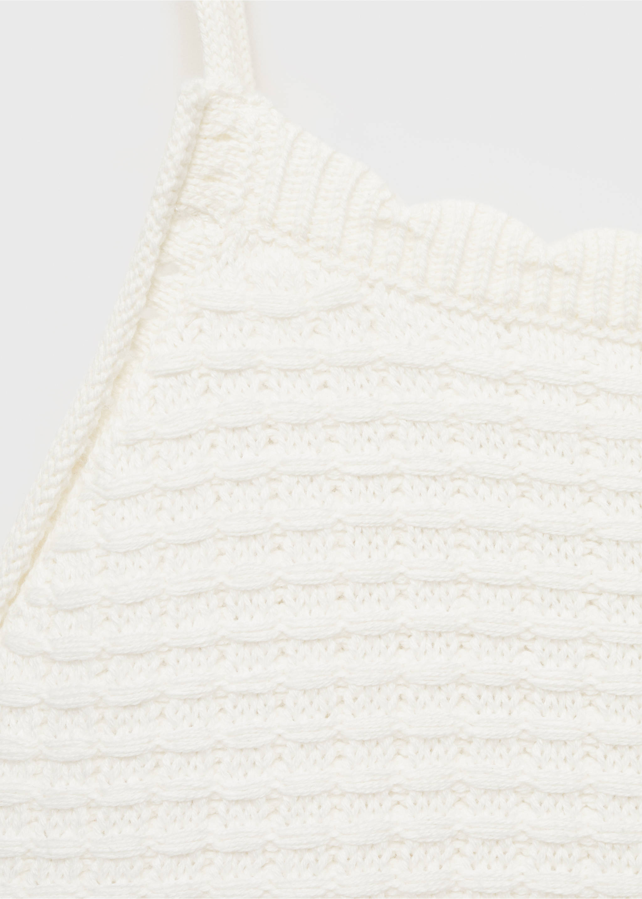 Stricktop mit Lochmuster - Detail des Artikels 8, Cremeweiß. Ref: 87066340-00.