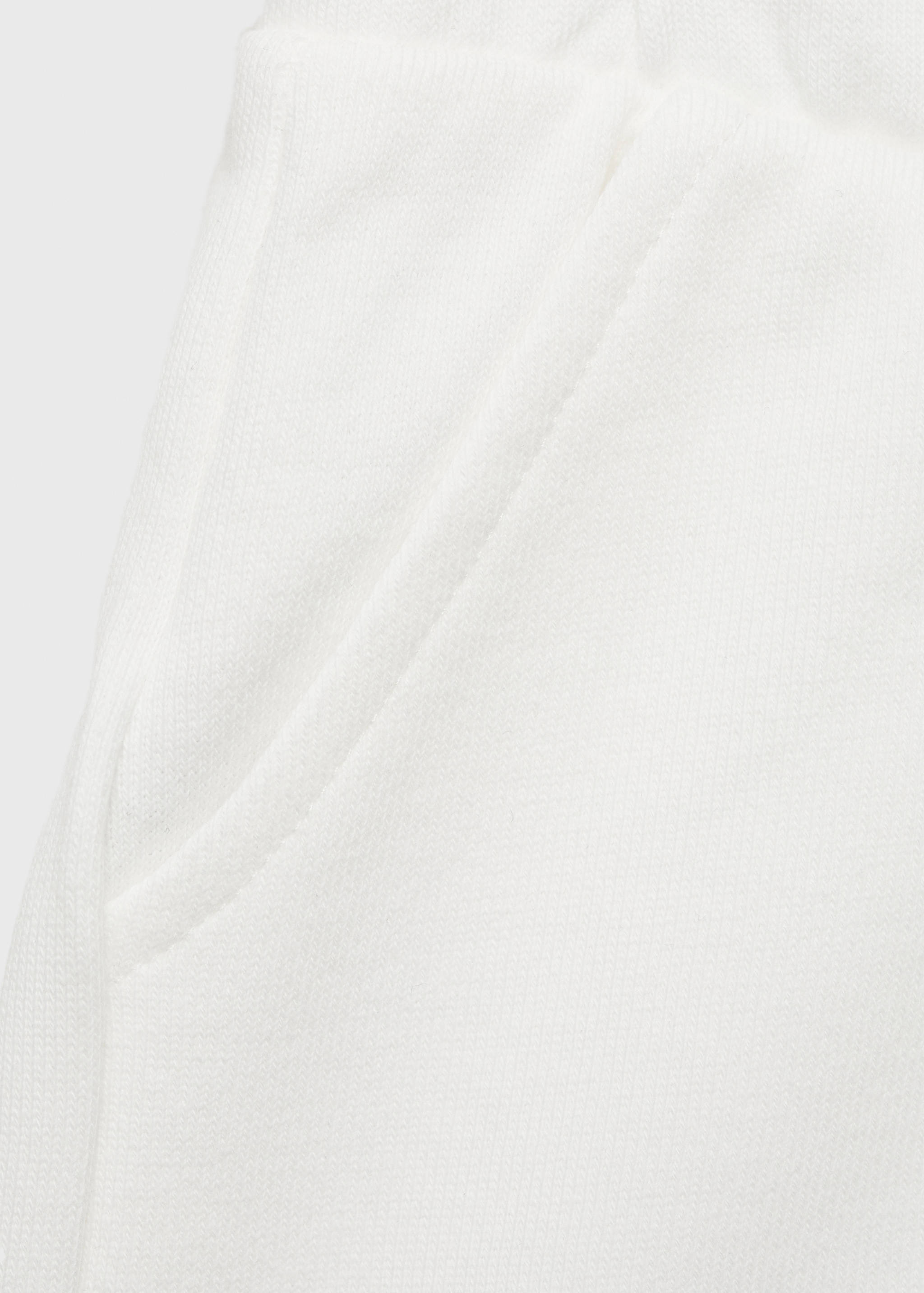 Shorts with ruffled hem - Details of the article 8