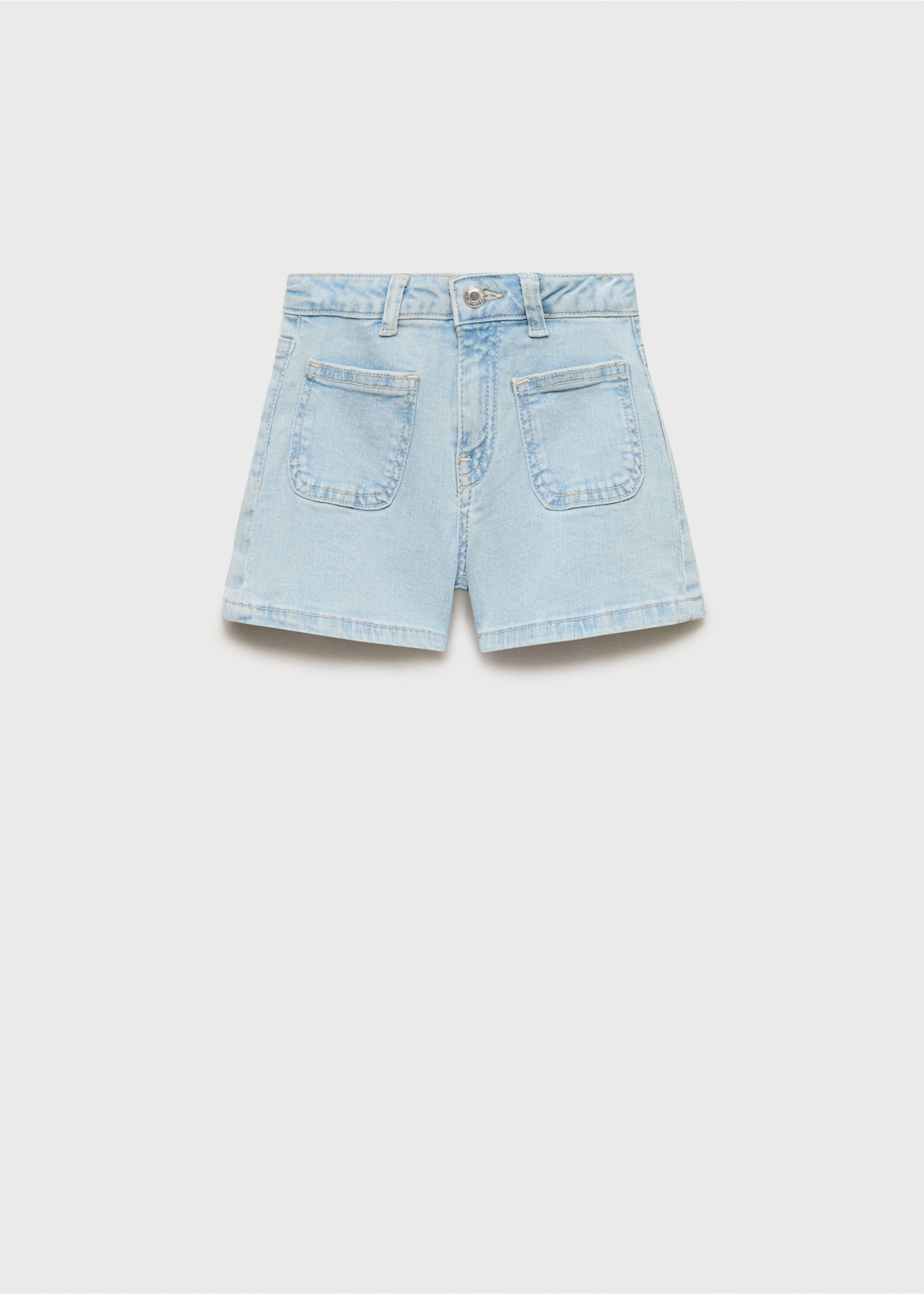Light blue denim shorts with front patch pockets., Light Blue. Ref: 87066711-00.