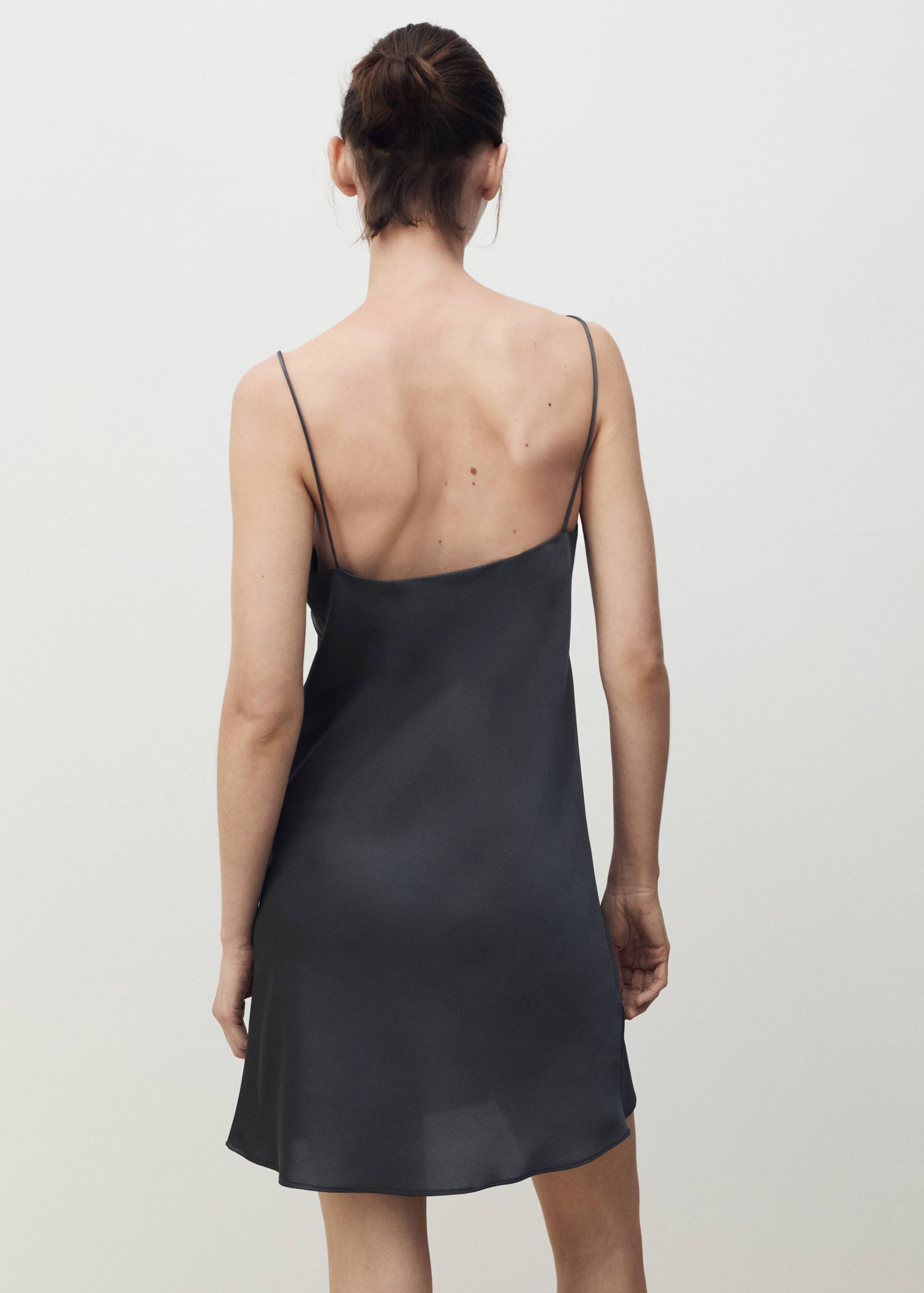 Nuisette satinée - Verso de l’article