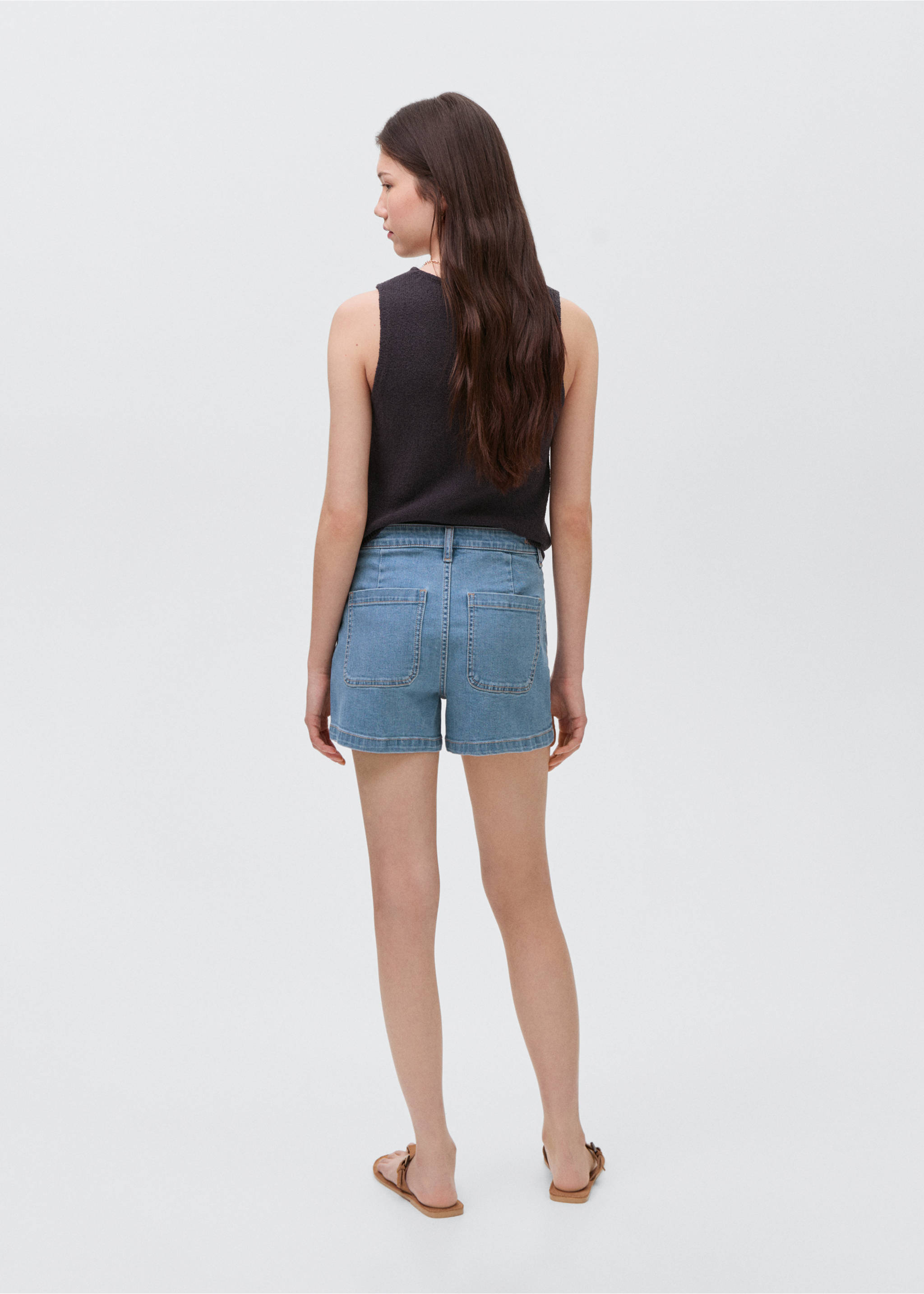 Shorts vaqueros bolsillos - Reverso del artículo, Azul claro. Ref: 87066714-00.