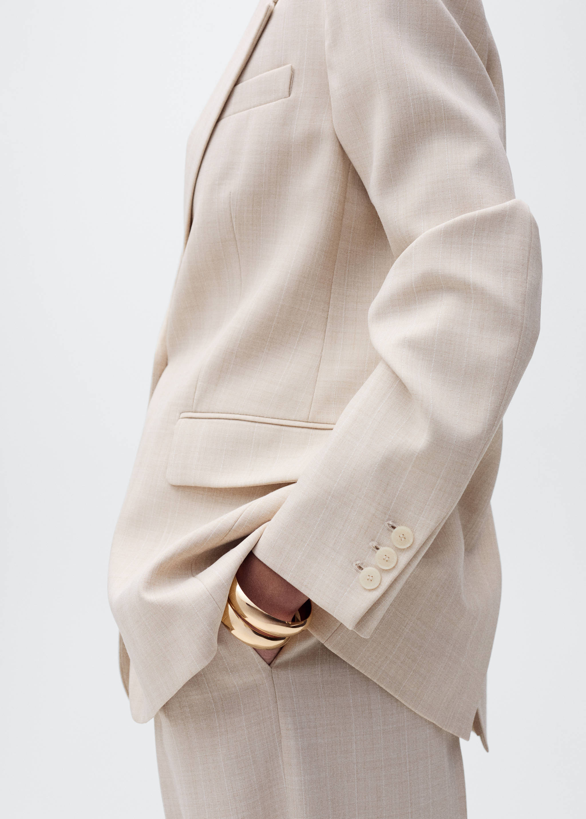 Strukturierter Blazer im Anzugstil - Detail des Artikels 1