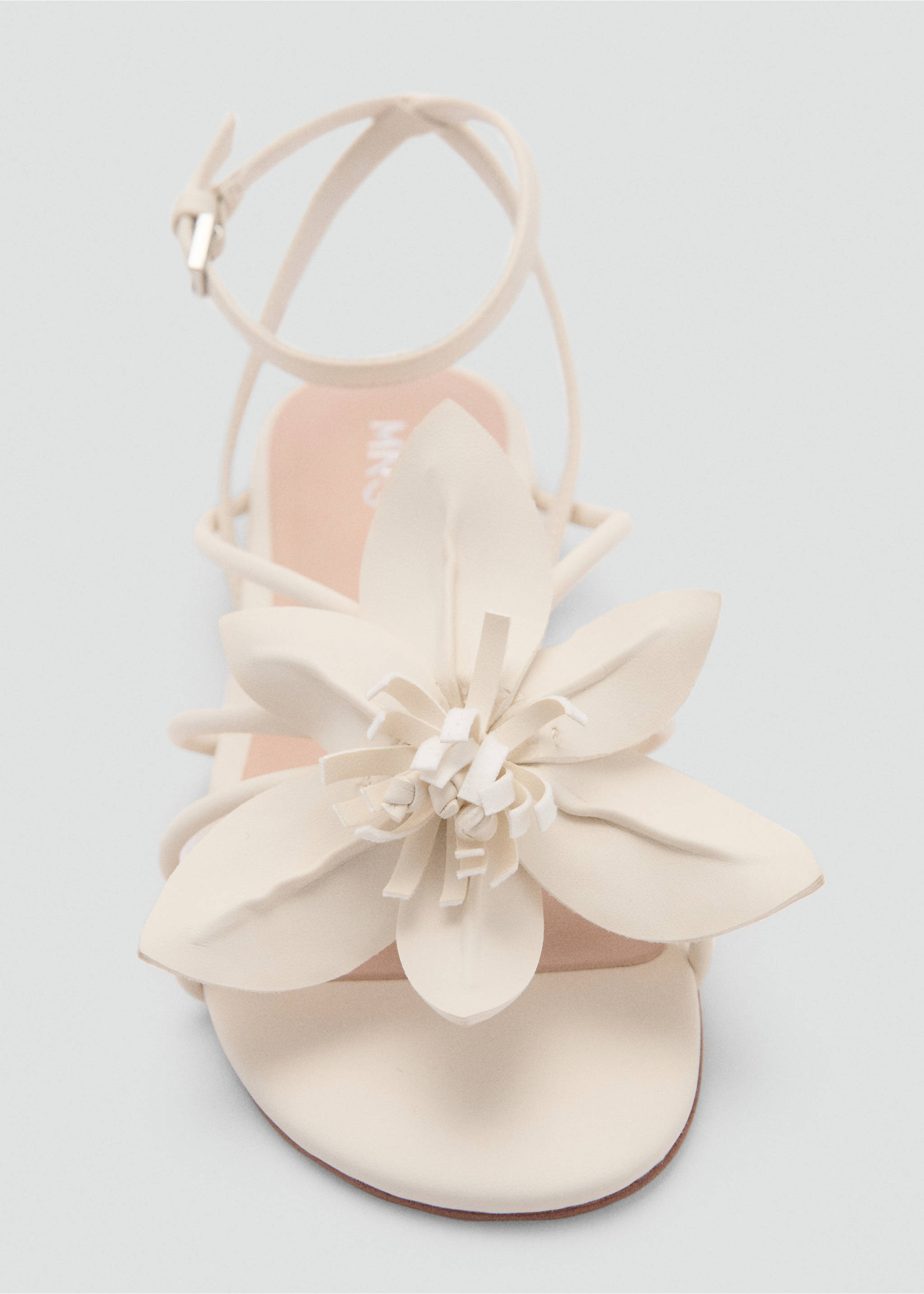 Sandals with flower strap - Details of the article 1, White. Ref: 87066718-00.