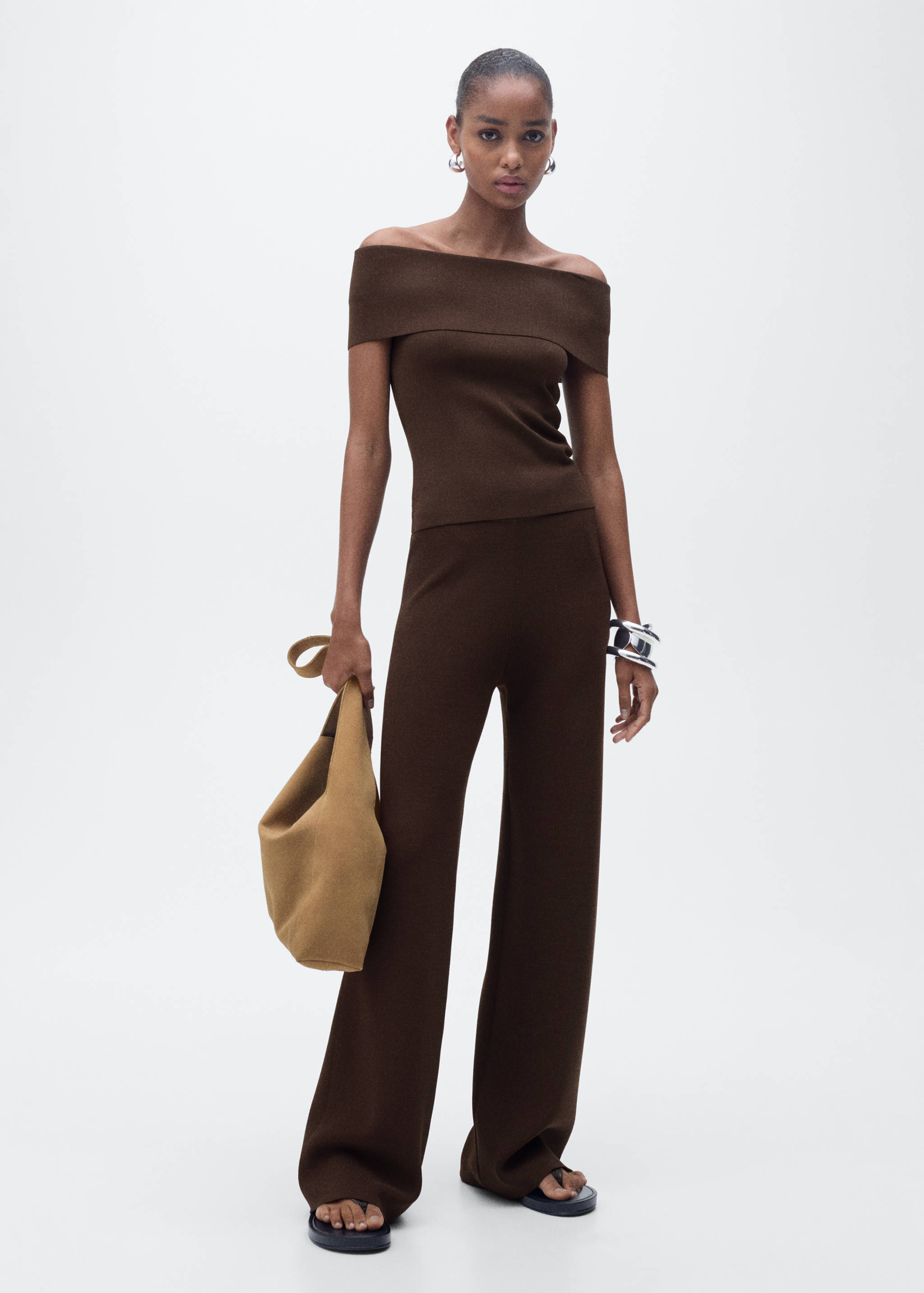 Pantalón recto punto - Plano general