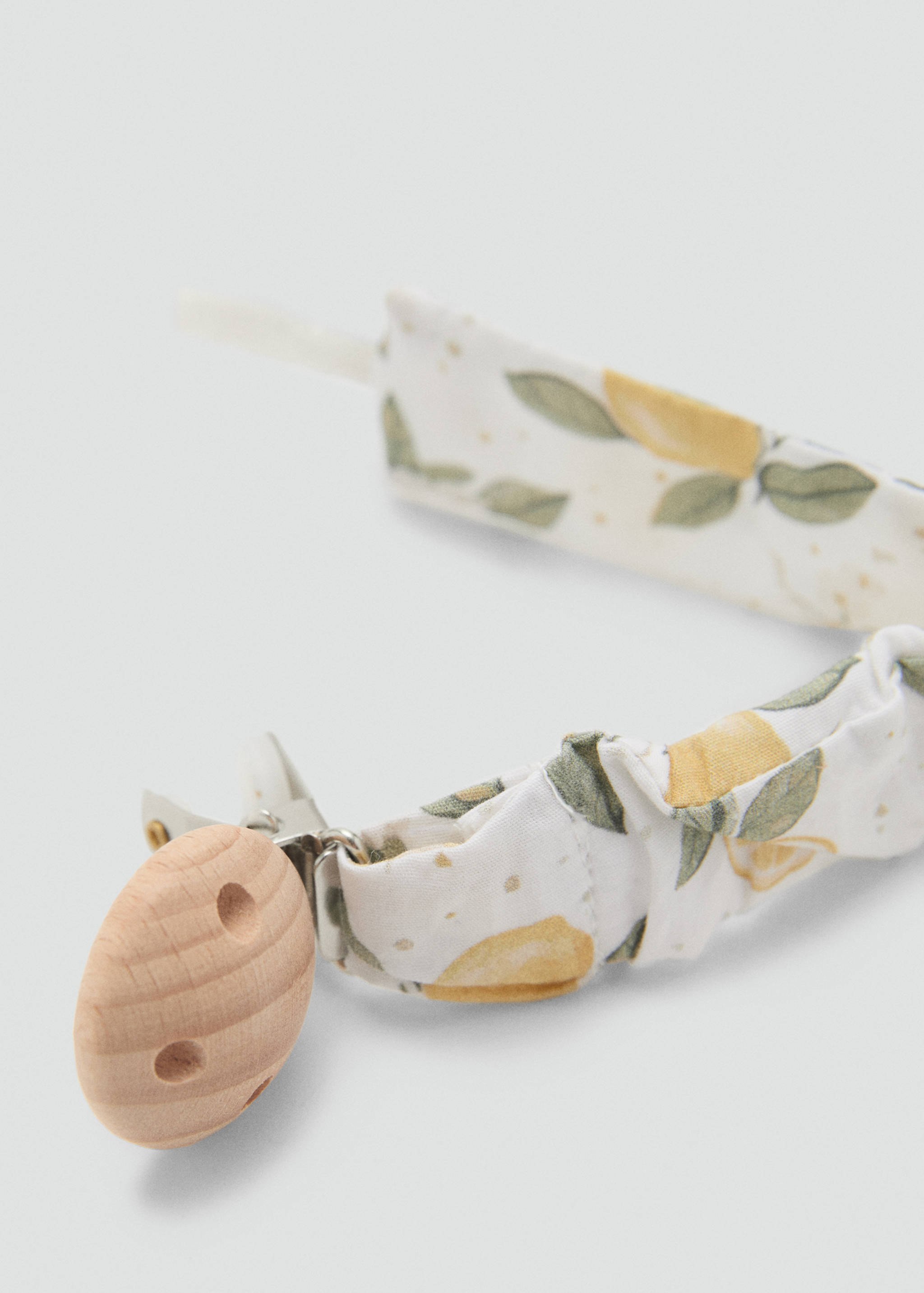 Printed brooch pacifier holder - Details of the article 1