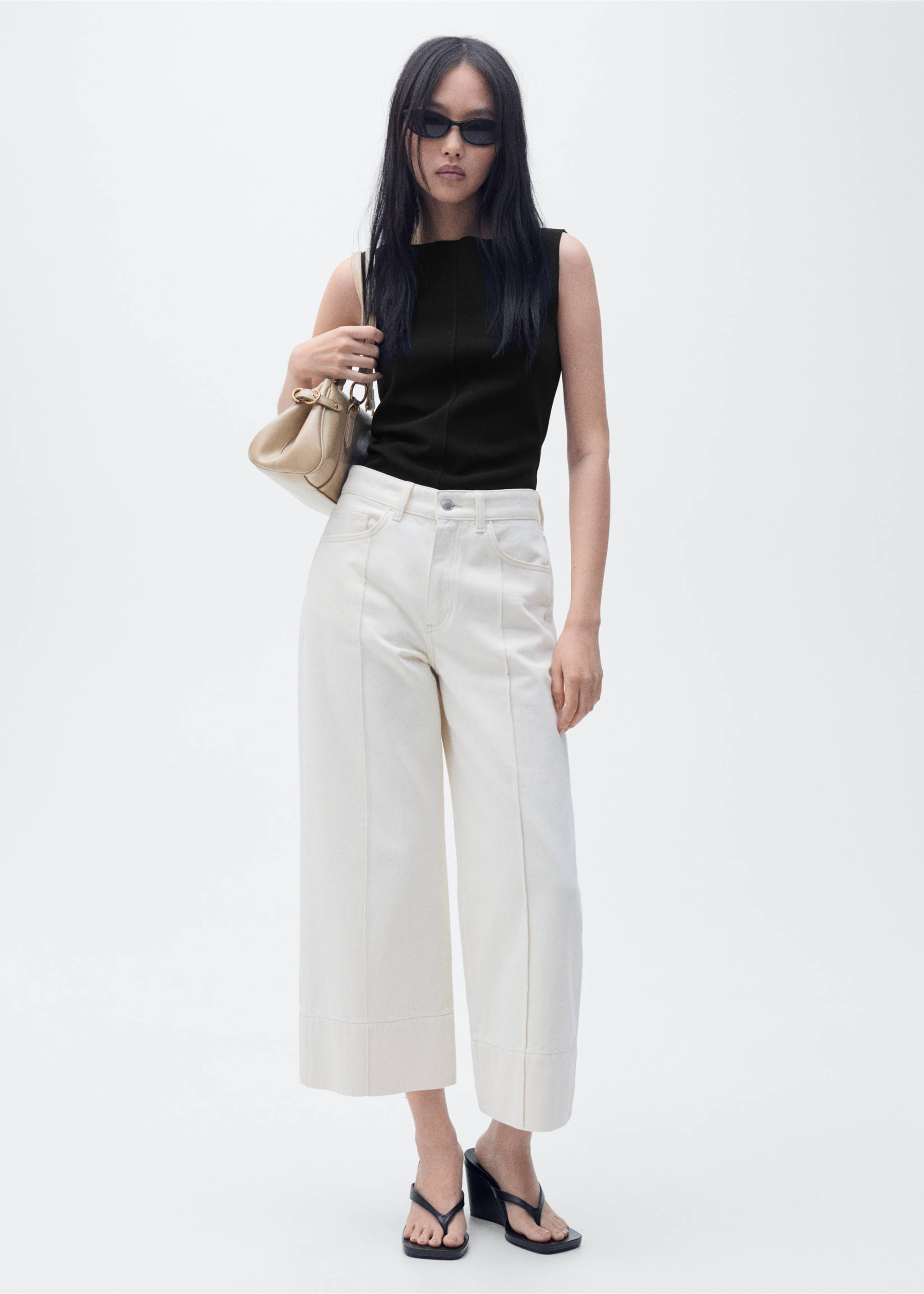 Stickad topp med båtringning - Allmän bild, Svart. Ref: 87067180-00.