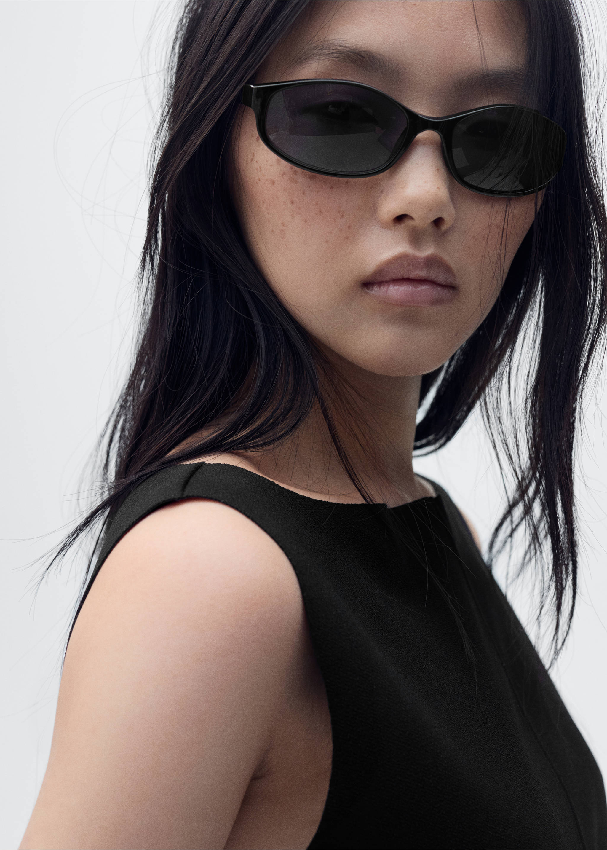 Stickad topp med båtringning - Detaljer om artikeln 1, Svart. Ref: 87067180-00.