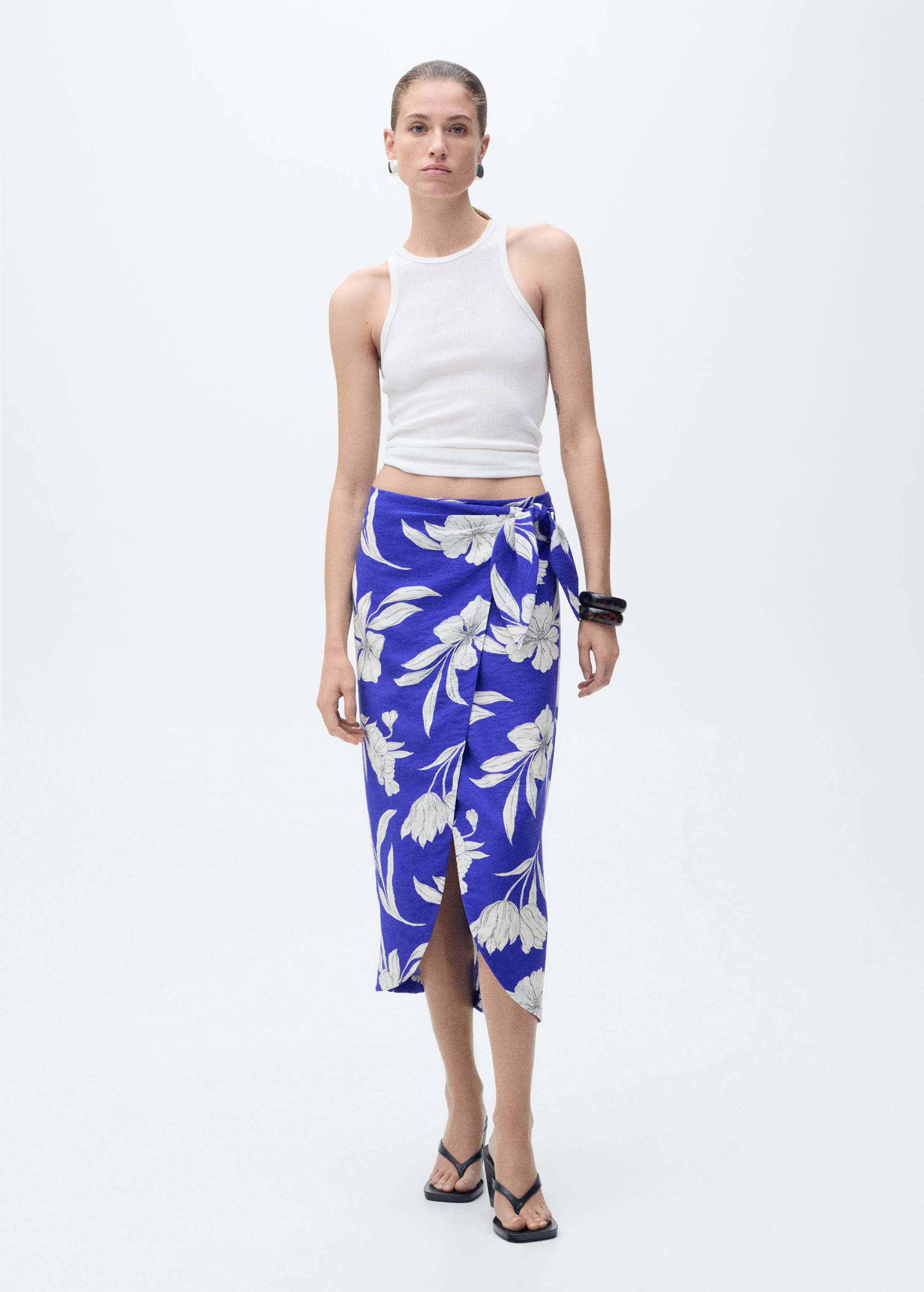 Floral sarong skirt - General plane