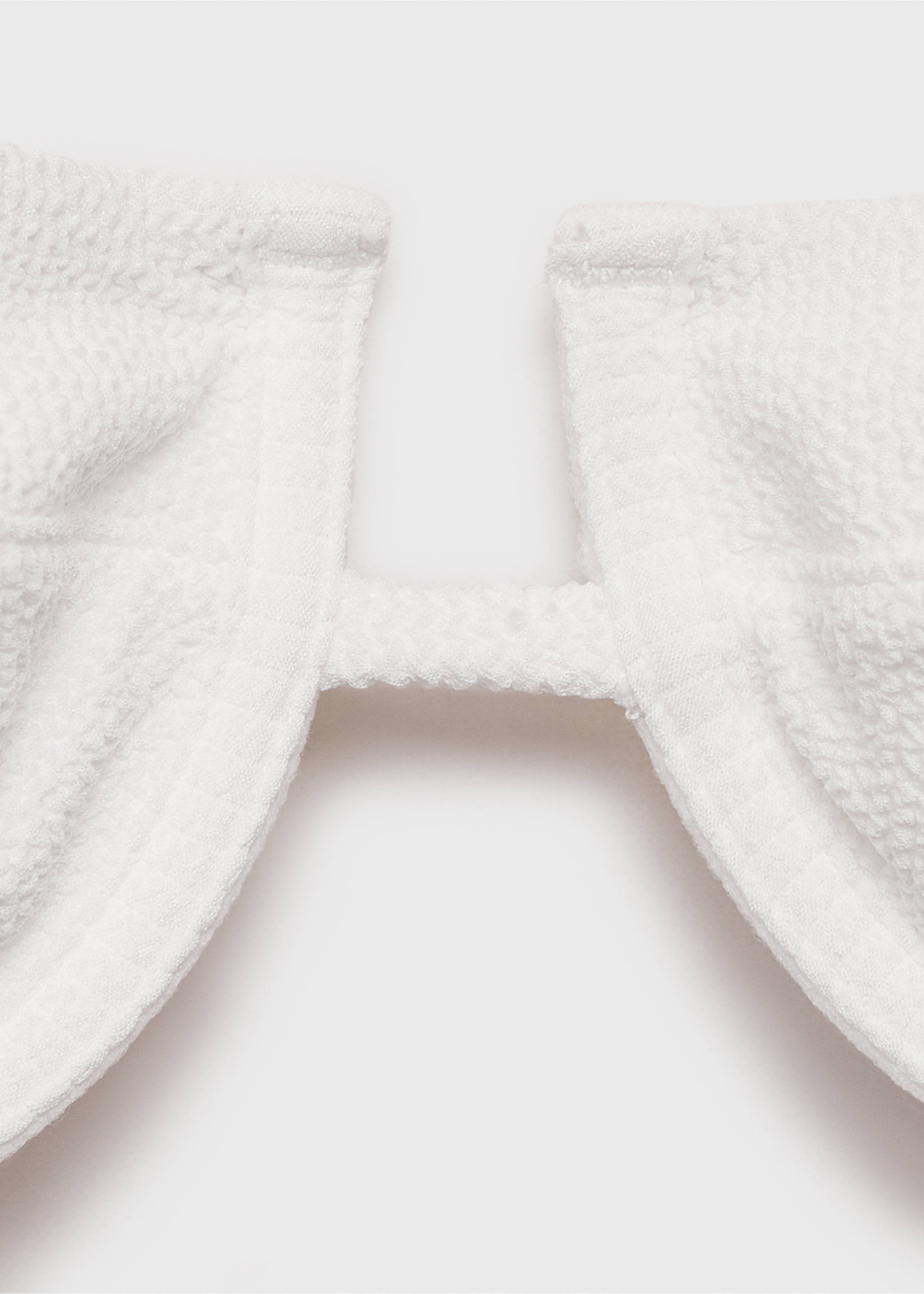 Textured underwired bikini top - Details of the article 8, White. Ref: 87067671-00.