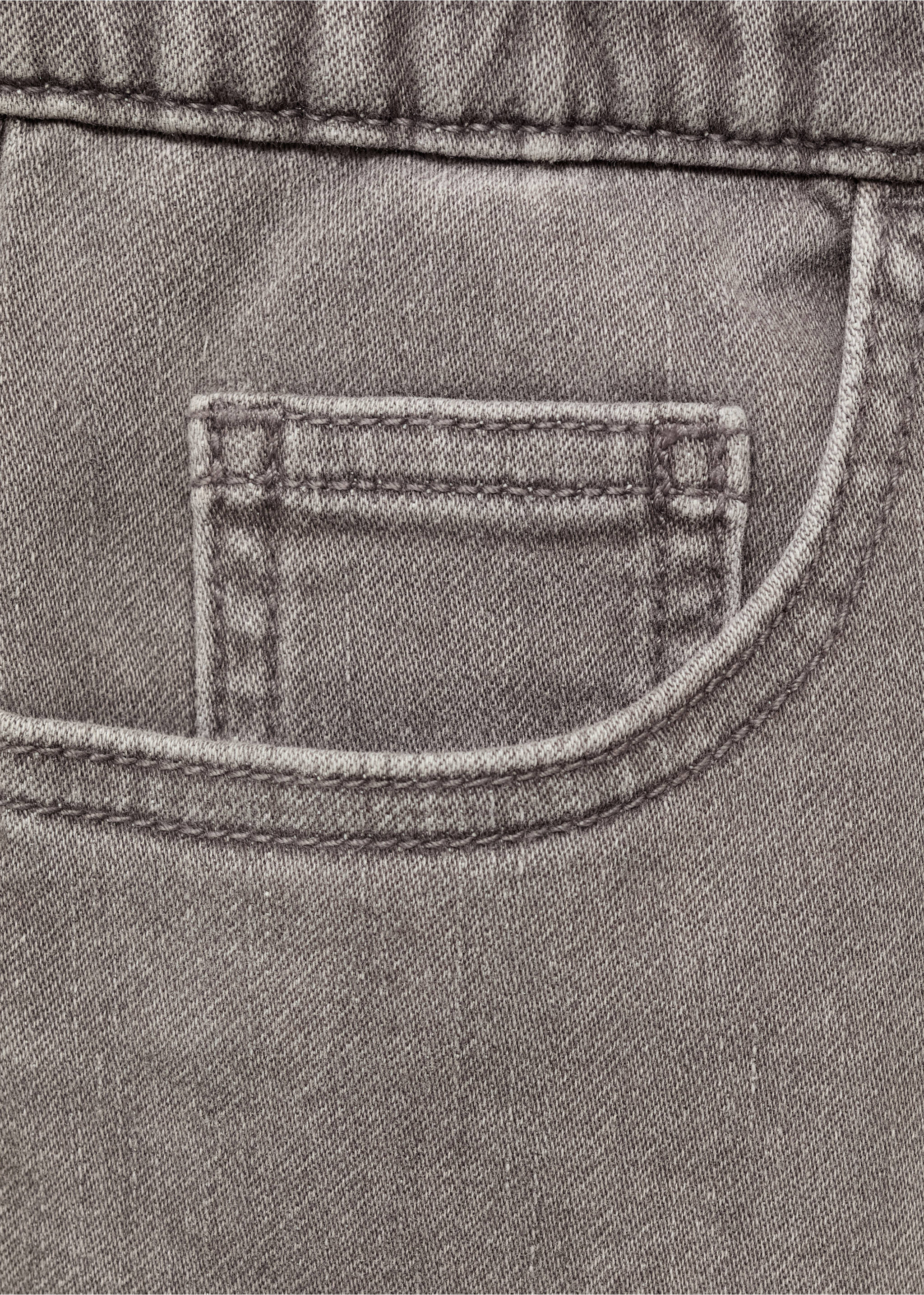 Jeans-Bermudas mit Kordel - Detail des Artikels 0, Denim Grau. Ref: 87067683-00.