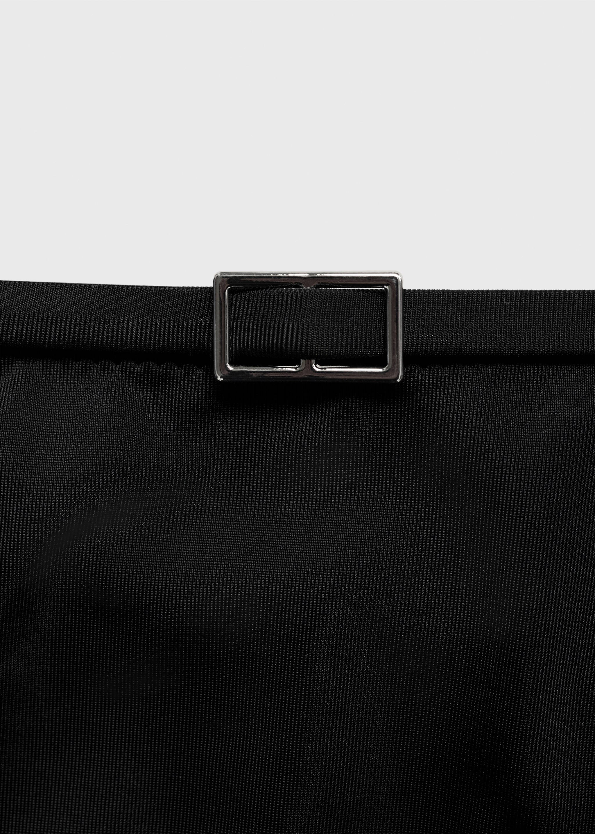 Bikinitrosa med spänne - Detaljer om artikeln 8, Svart. Ref: 87067684-00.