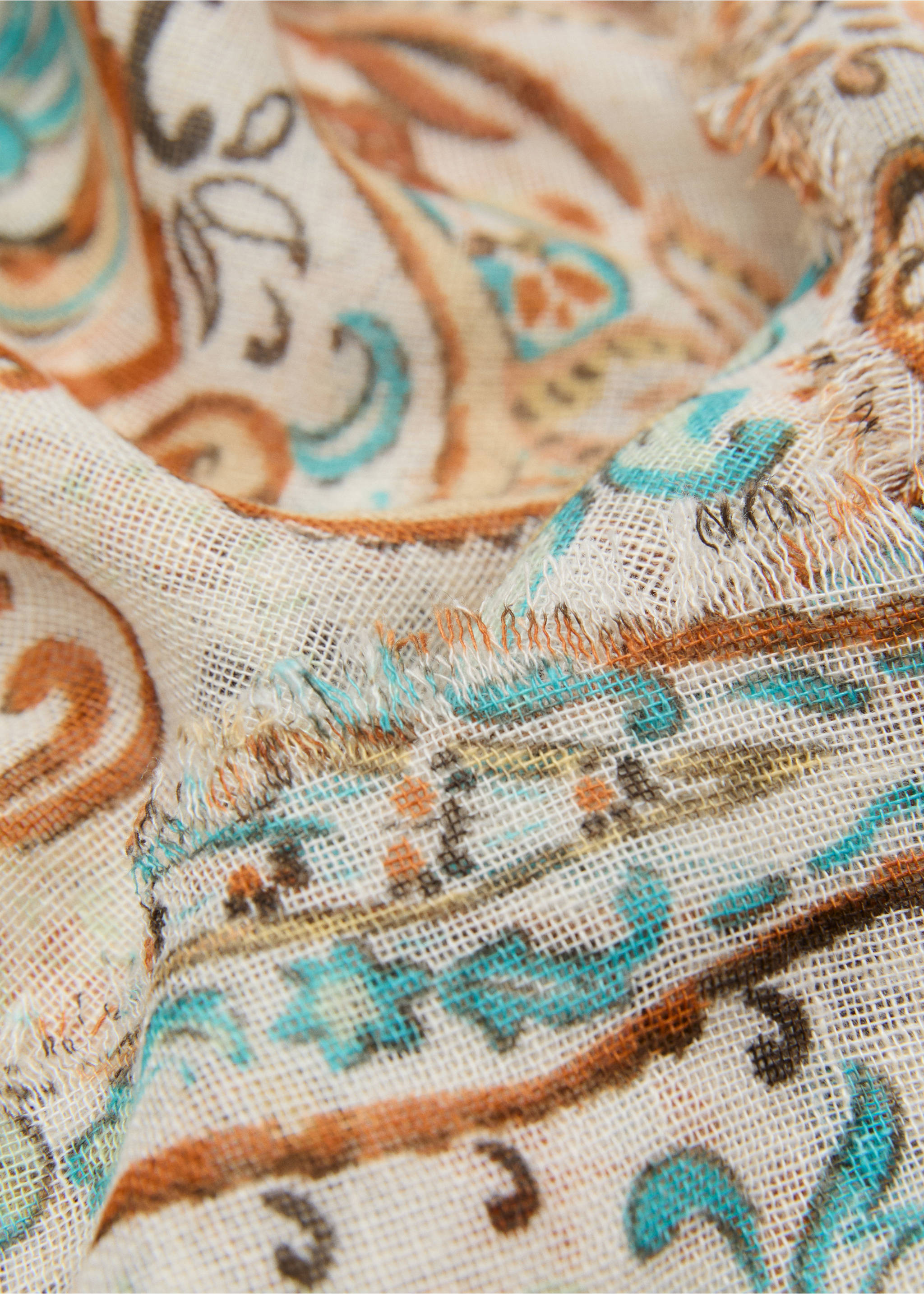 Linen-blend paisley scarf - Medium plane, Ecru. Ref: 87067691-00.