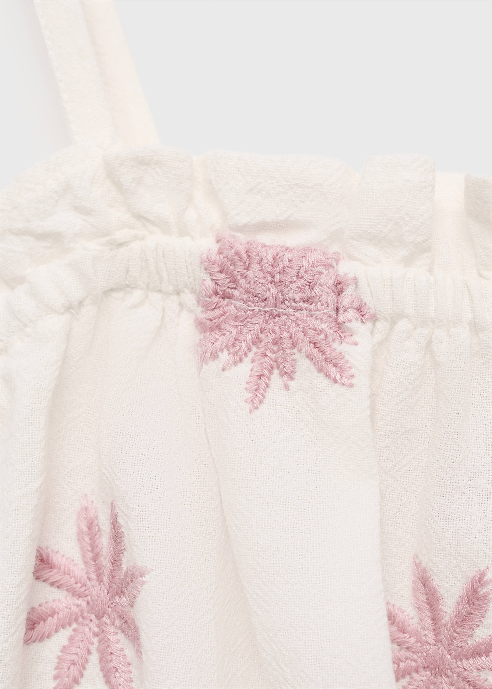 Embroidered crop top - Details of the article 8, Ecru. Ref: 87067696-00.