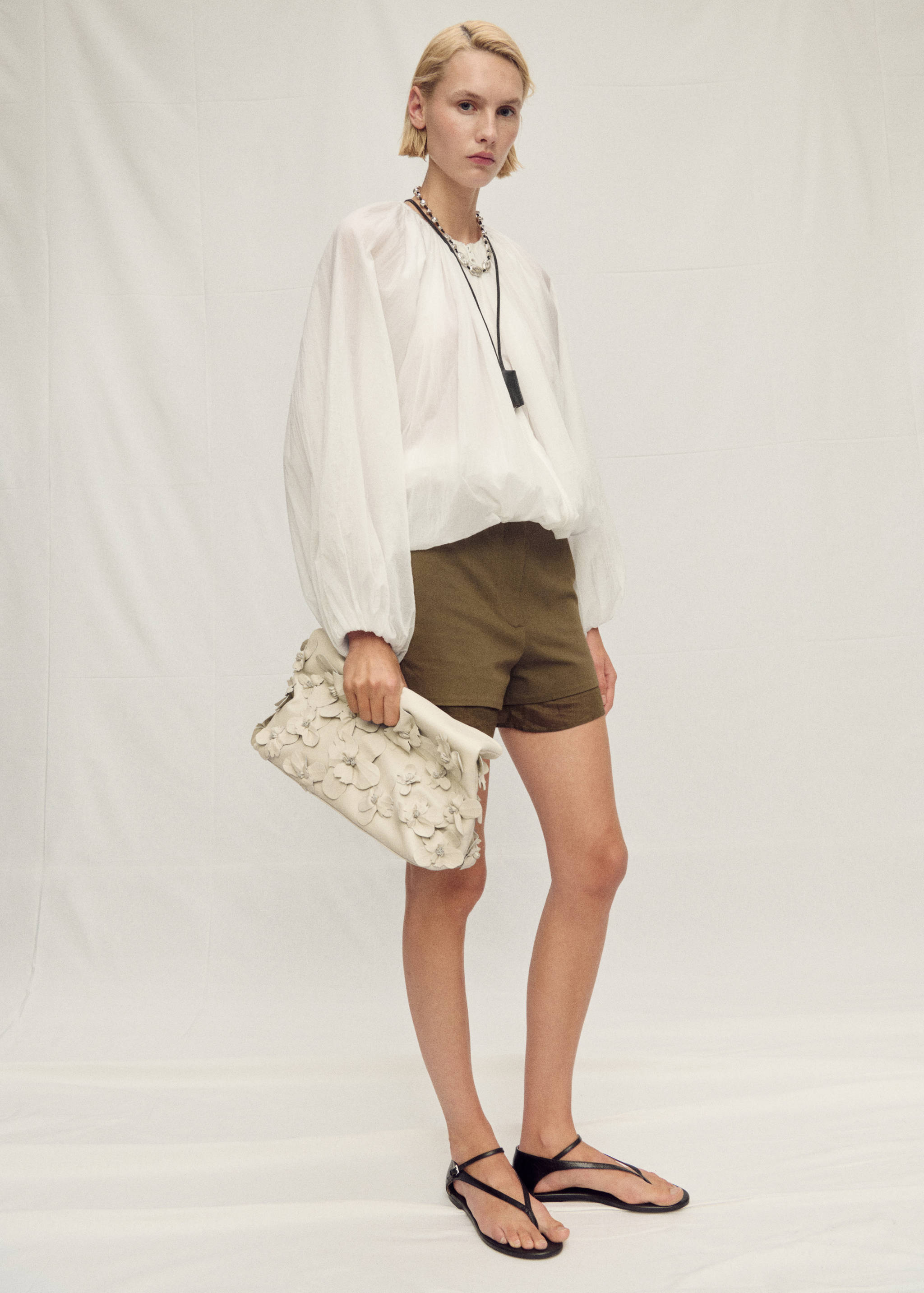 Gathered semi-transparent jacket - General plane