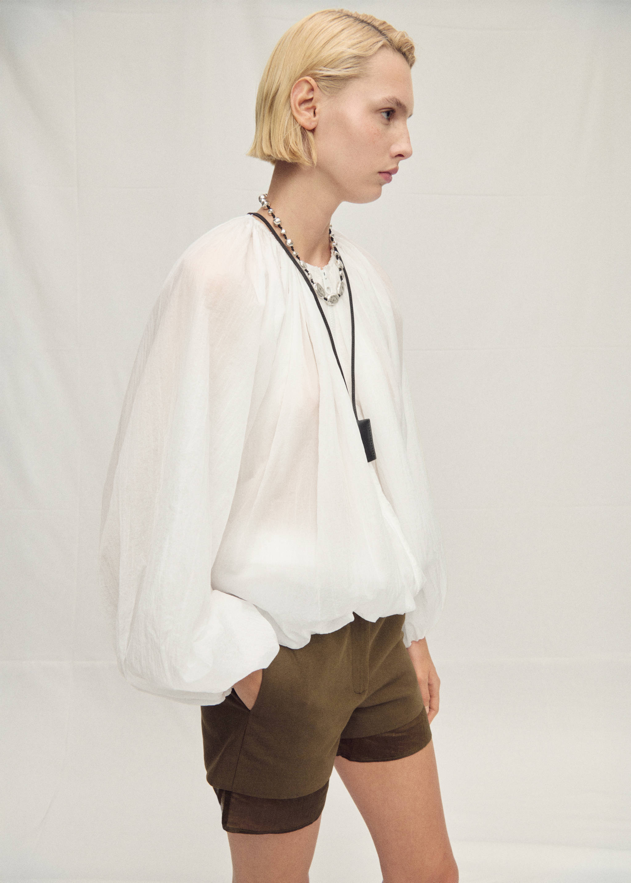 Gathered semi-transparent jacket - Details of the article 1