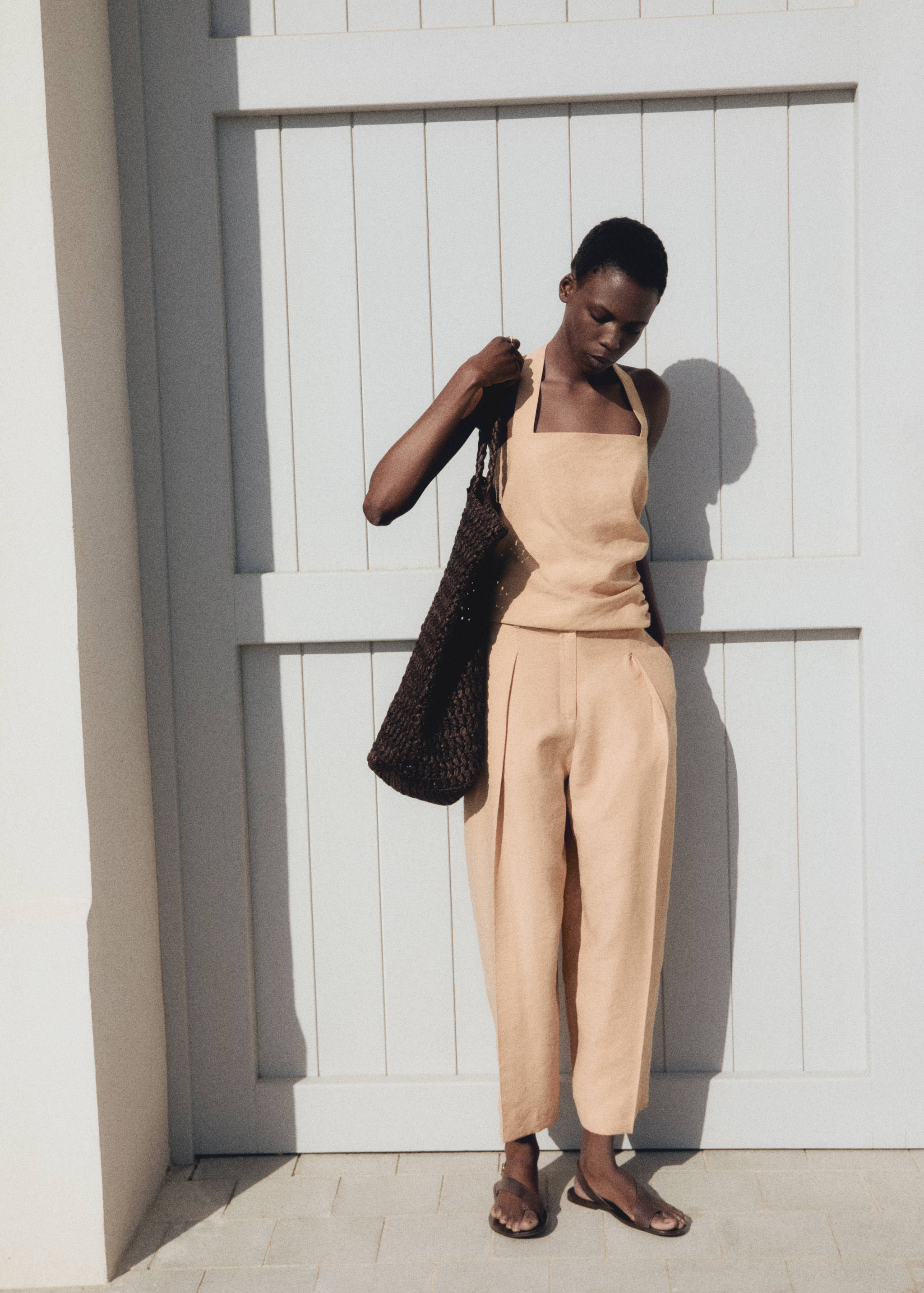 Top lyocell détail froncé - Détail de l'article 6, Nude. Ref: 87067719-00.