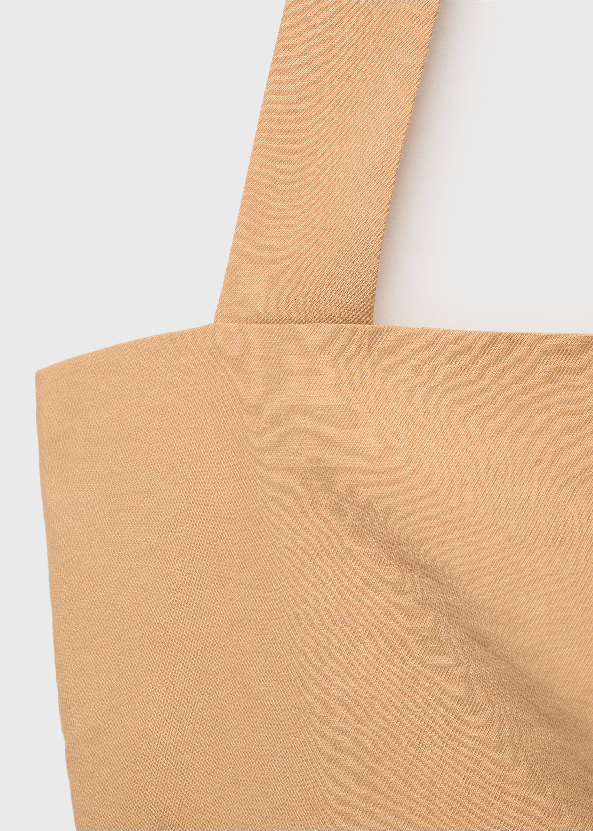 Top lyocell détail froncé - Détail de l'article 8, Nude. Ref: 87067719-00.