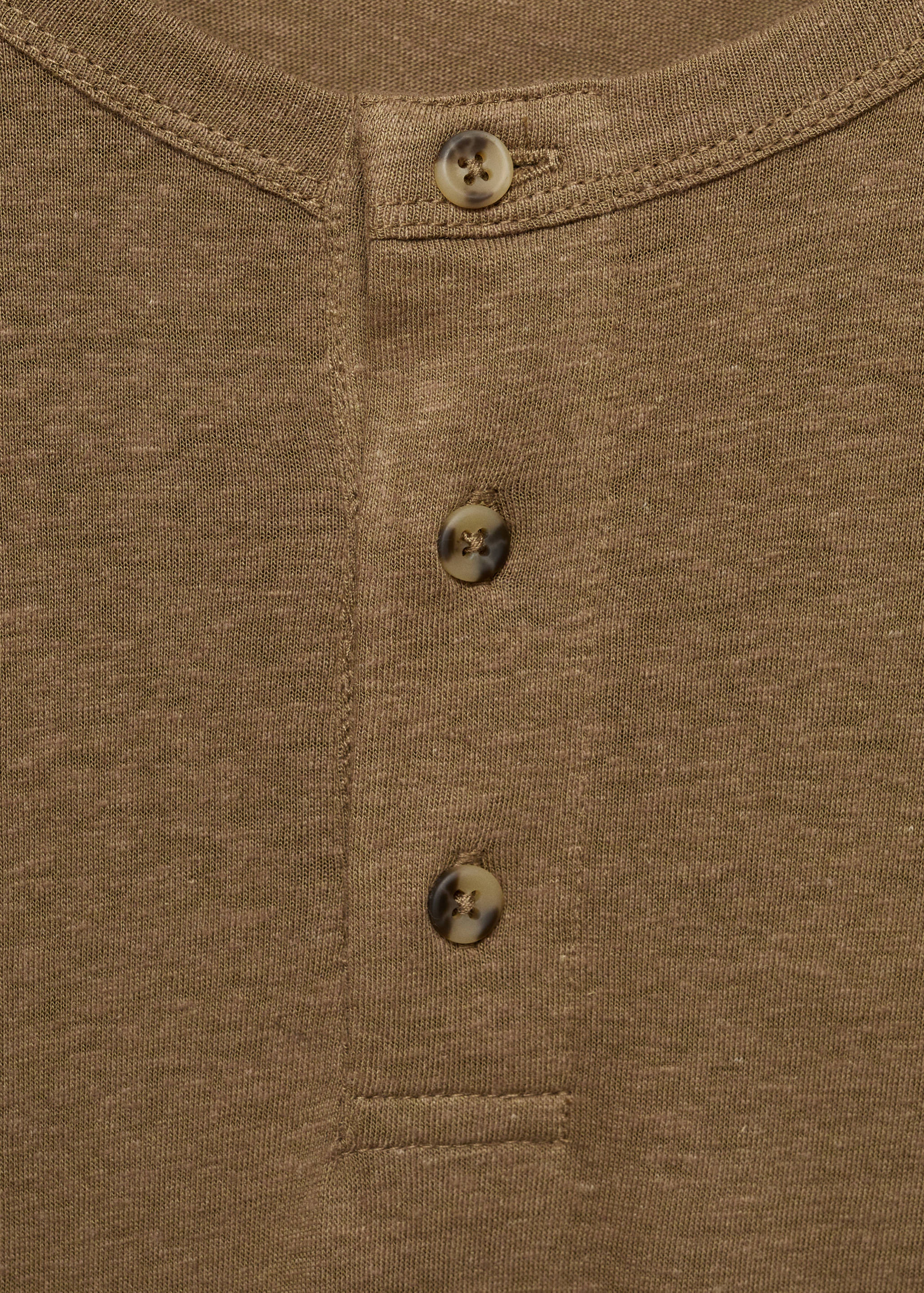 Linnen T-shirt met knopen - Detail van het artikel 8