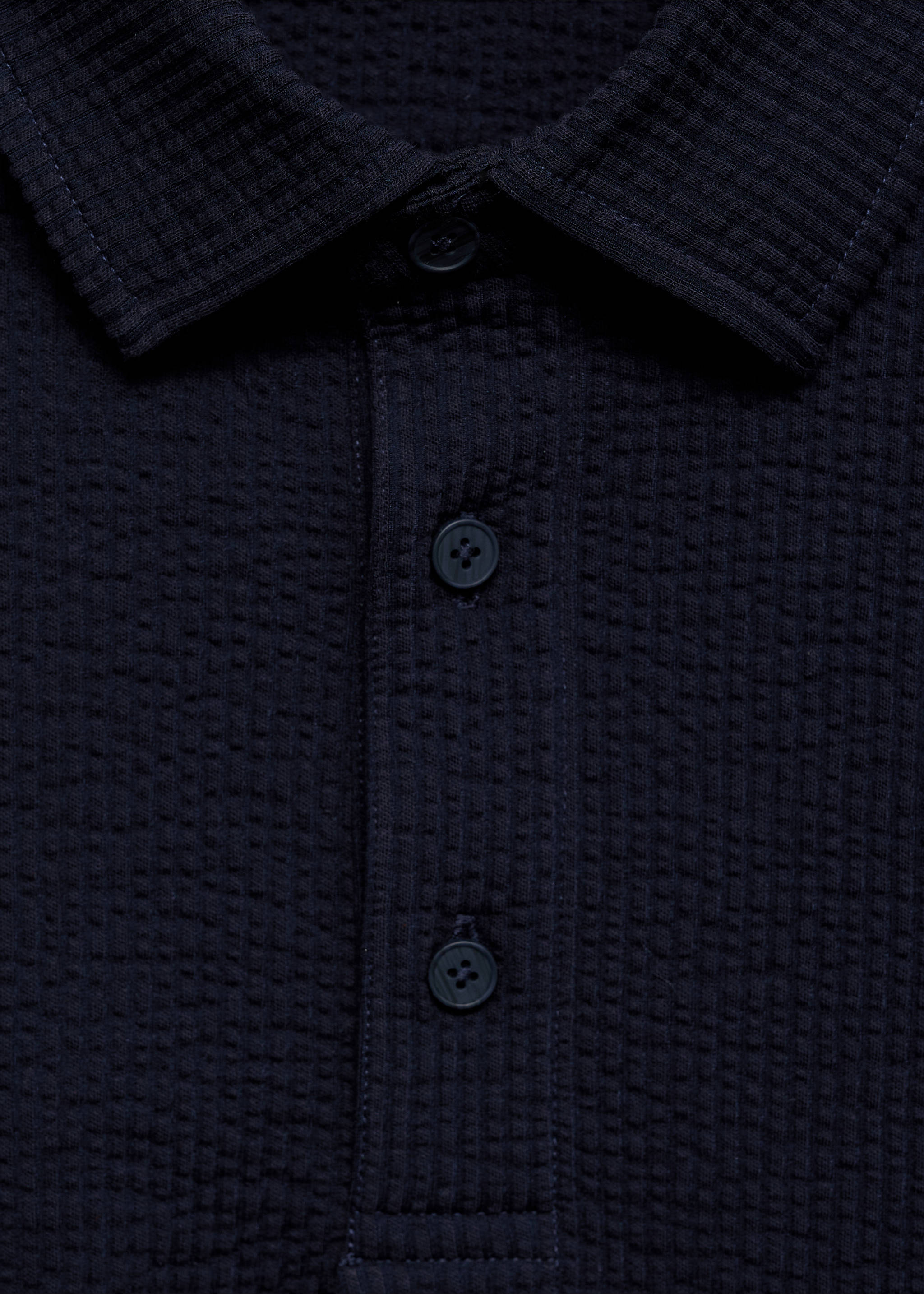 Poloshirt aus Seersucker-Baumwolle - Detail des Artikels 0, Dunkles Marineblau. Ref: 87067894-00.