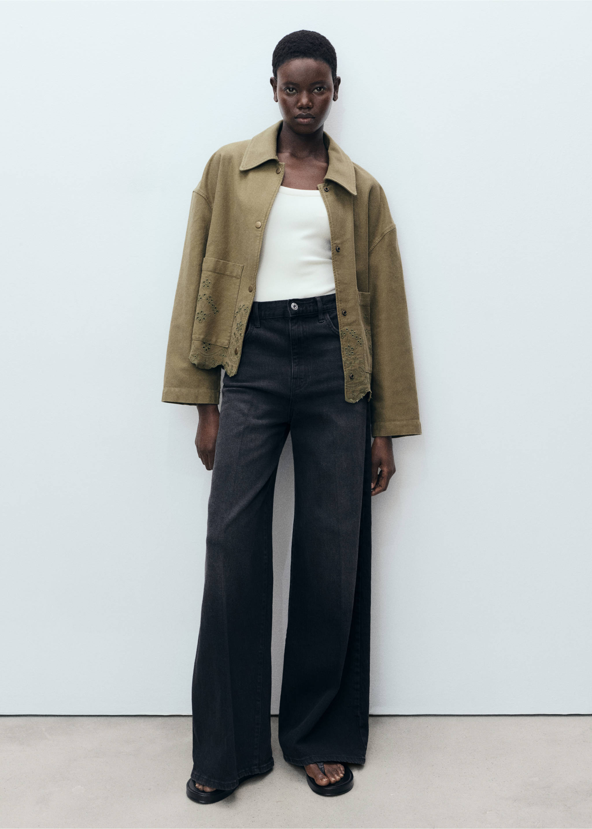 Overshirt aus Baumwolle mit Lochmusterdetails - Allgemeine Ansicht, Khaki. Ref: 87067895-00.