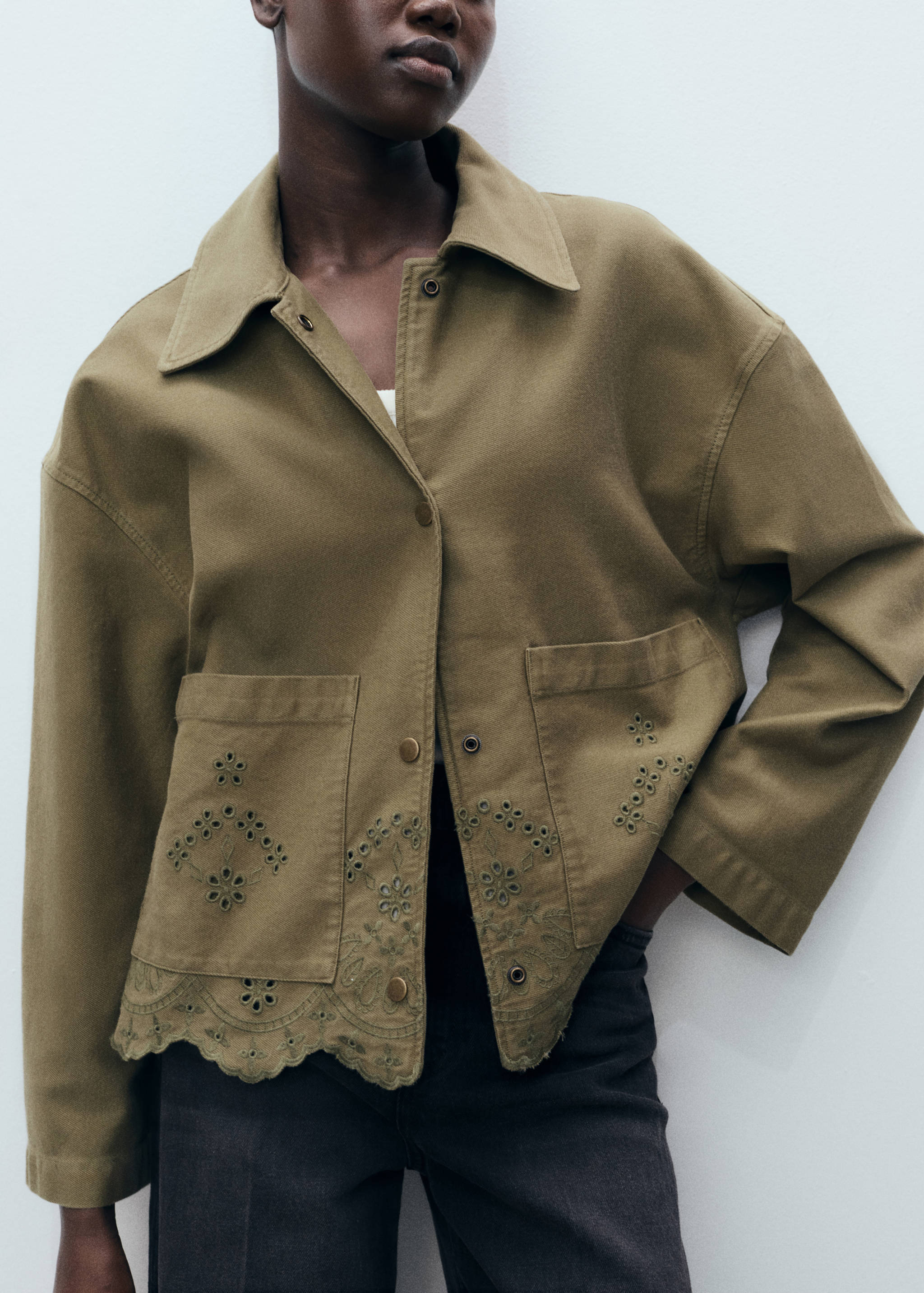 Cotton overshirt with openwork details - Details of the article 6