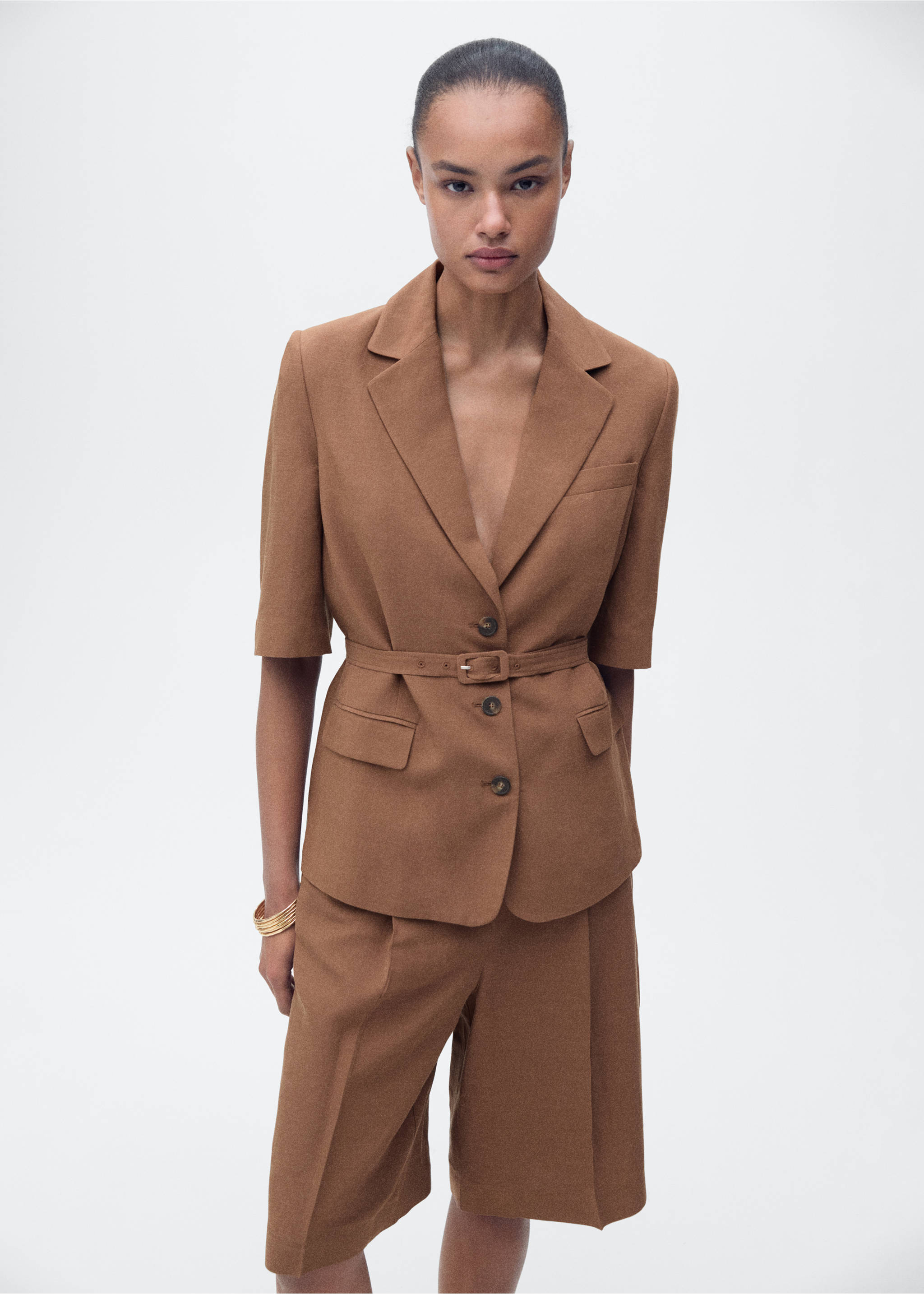 Anzug-Bermudashorts aus Leinengemisch - Detail des Artikels 1, Schokolade. Ref: 87067896-00.