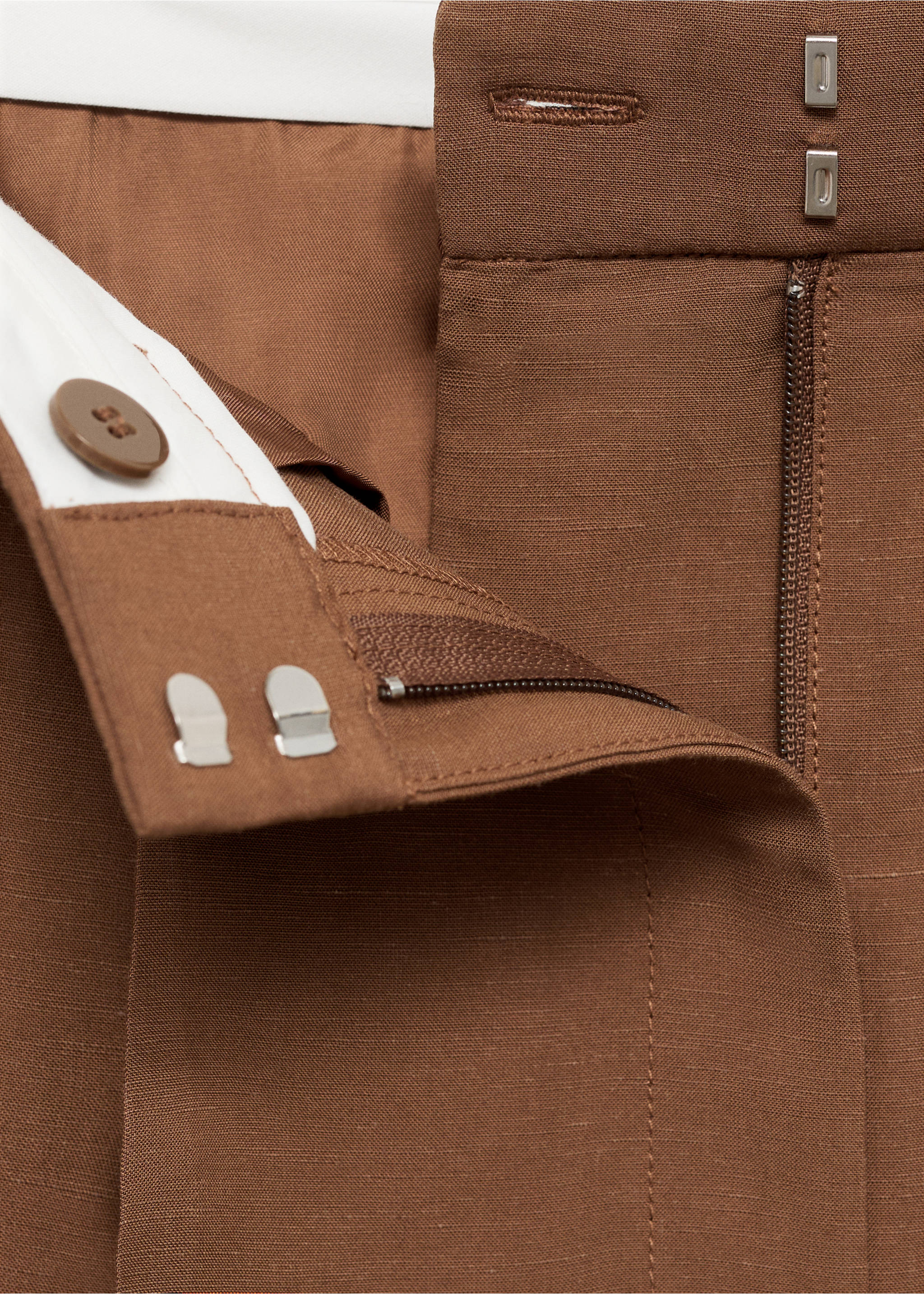 Anzug-Bermudashorts aus Leinengemisch - Detail des Artikels 0, Schokolade. Ref: 87067896-00.