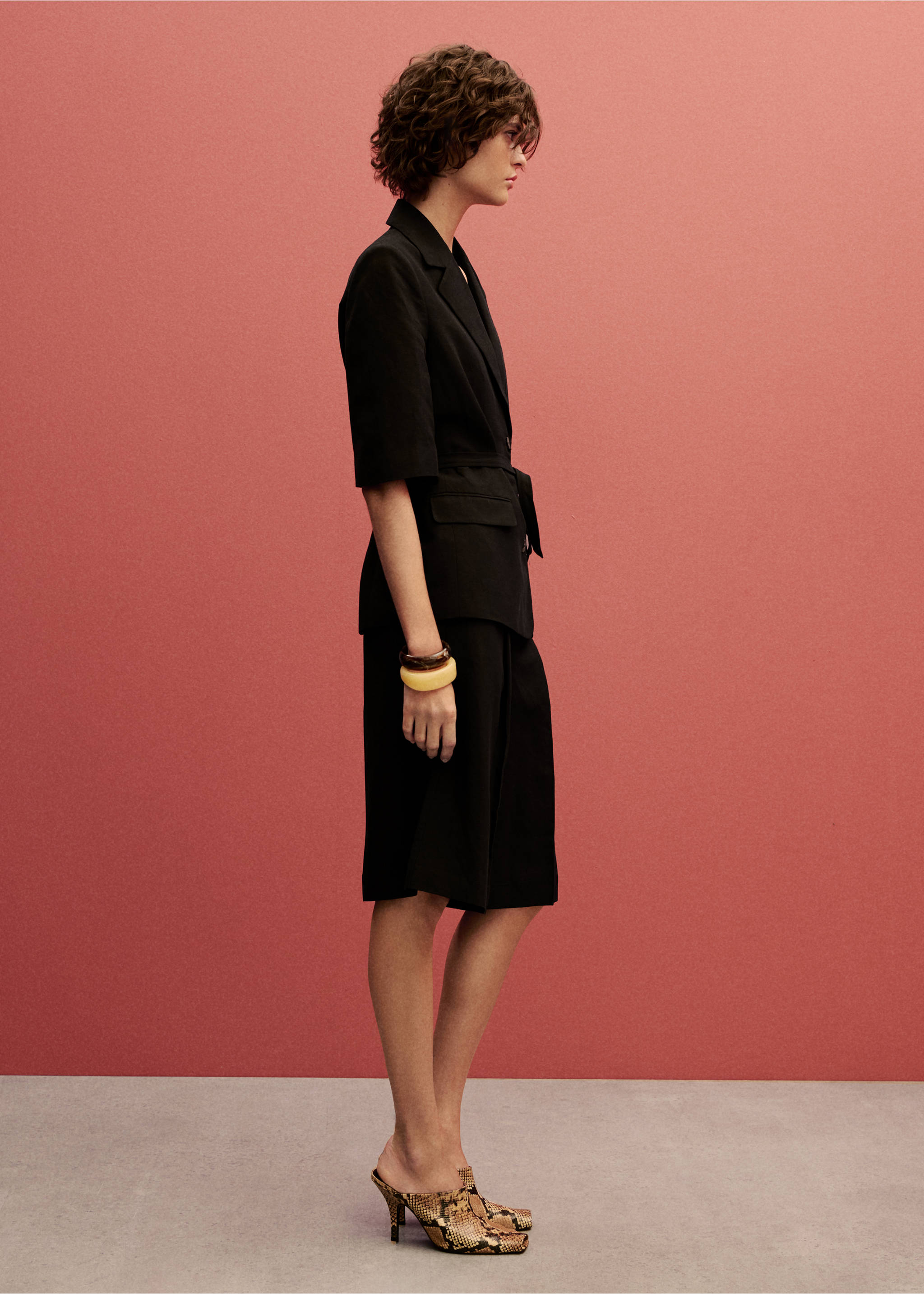 Bermuda de costume lin mélangé - Détail de l'article 2, Noir. Ref: 87067896-00.