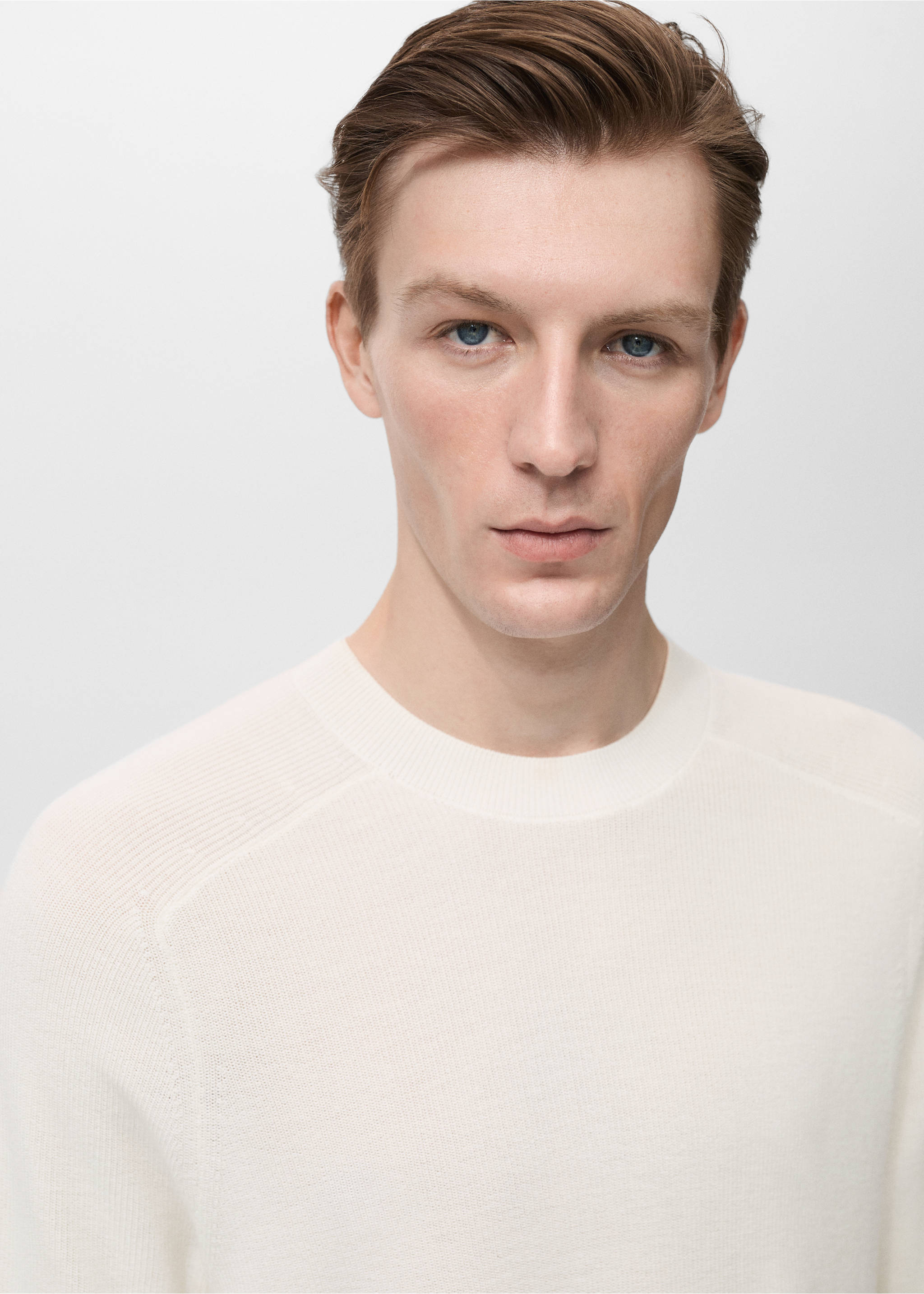 Shirt aus Feinstrick - Detail des Artikels 1, Ecru. Ref: 87067897-00.