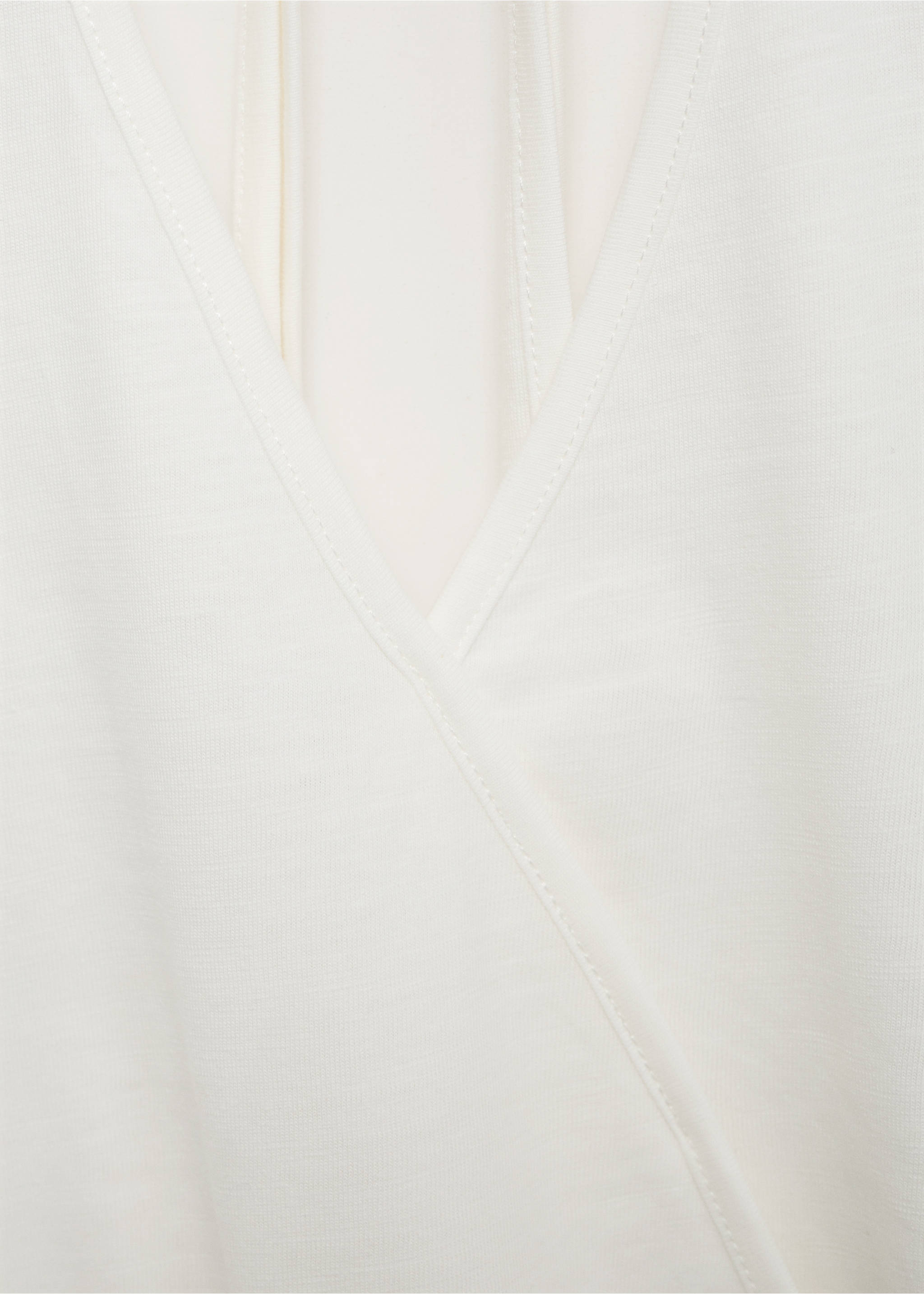 Halter-neck crossover top - Details of the article 8, Off White. Ref: 87068262-00.