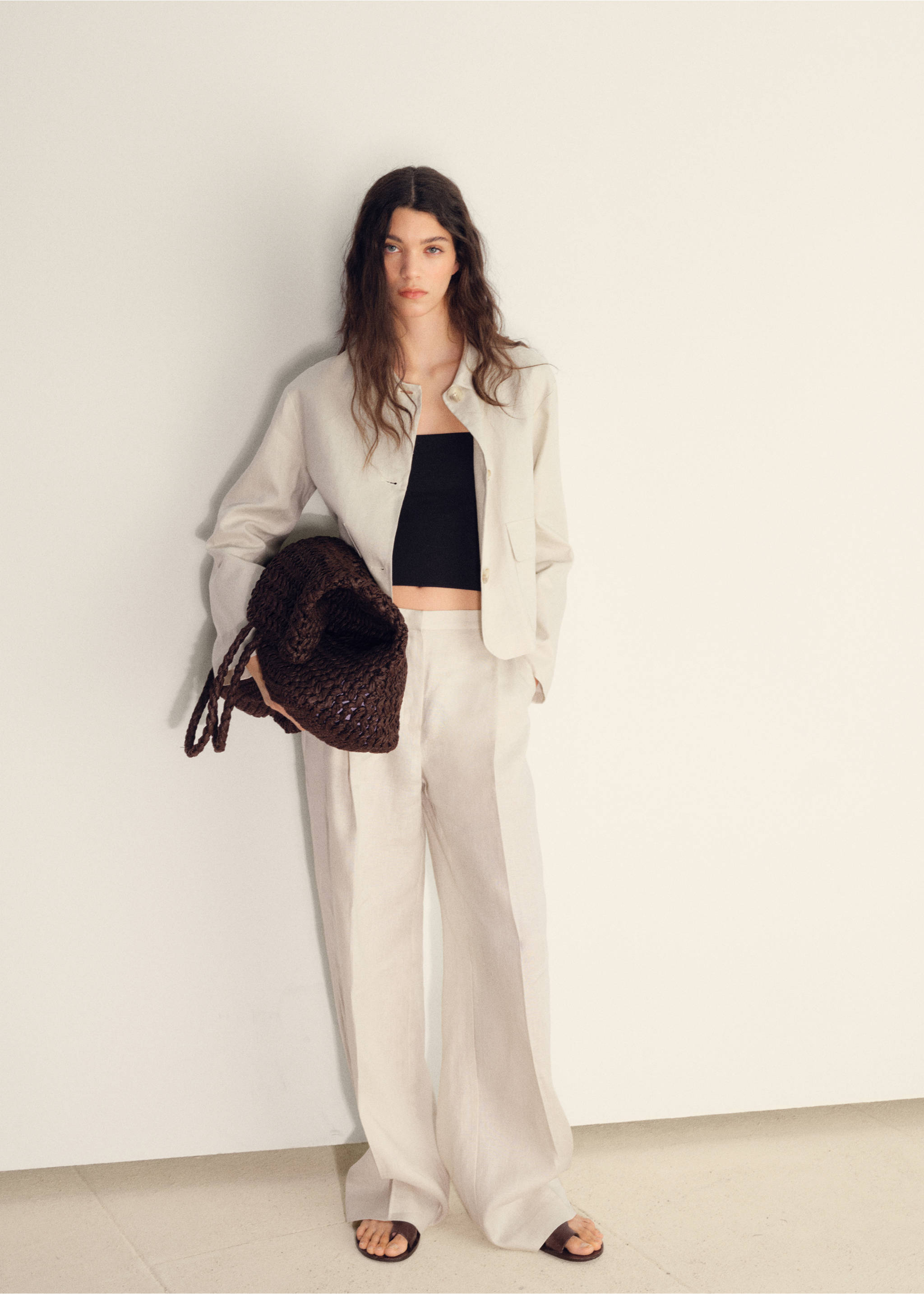 Straight-fit linen trousers with pleats - General plane, Ecru. Ref: 87068640-00.