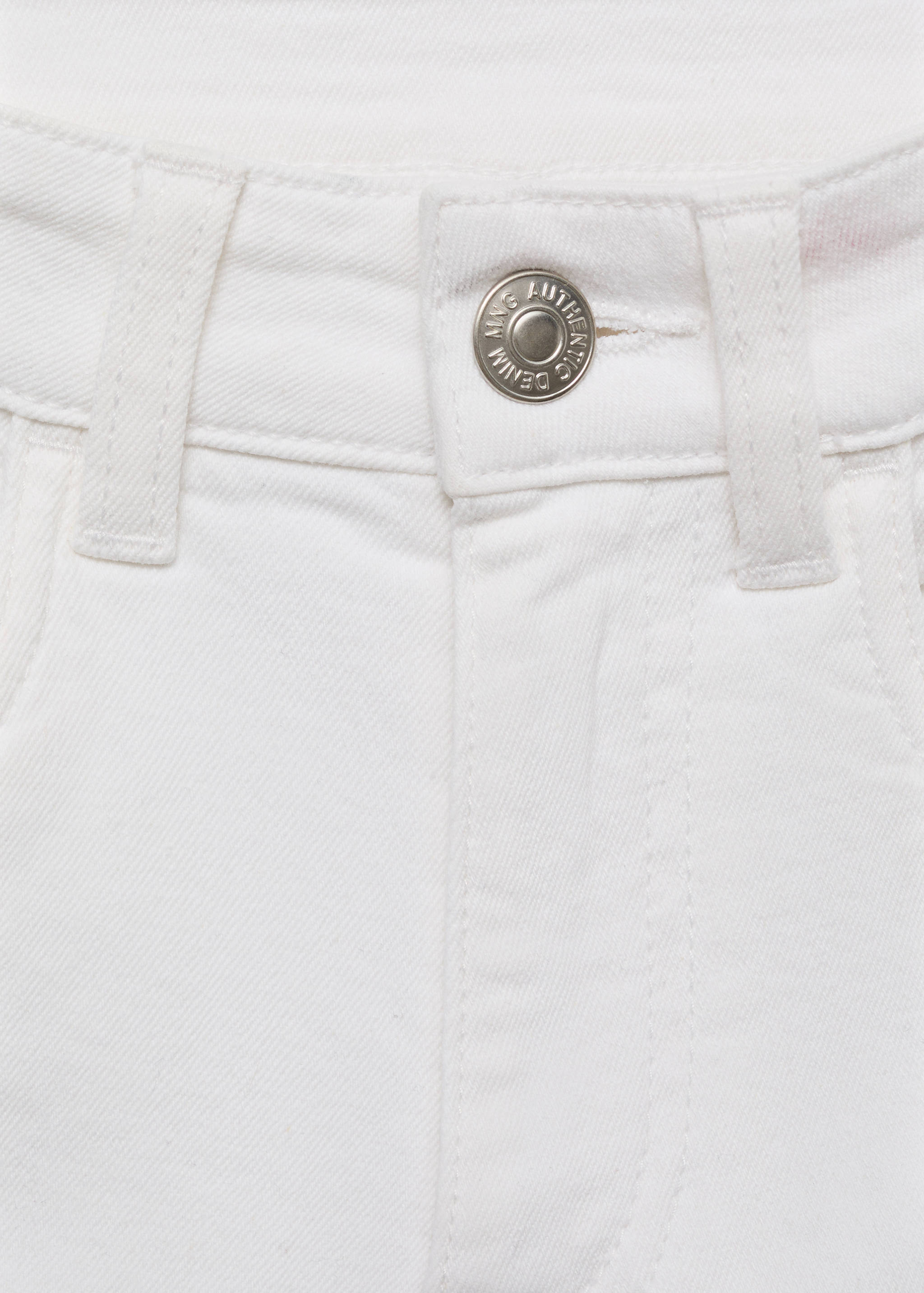 Shorts mit Stickdetail - Detail des Artikels 8