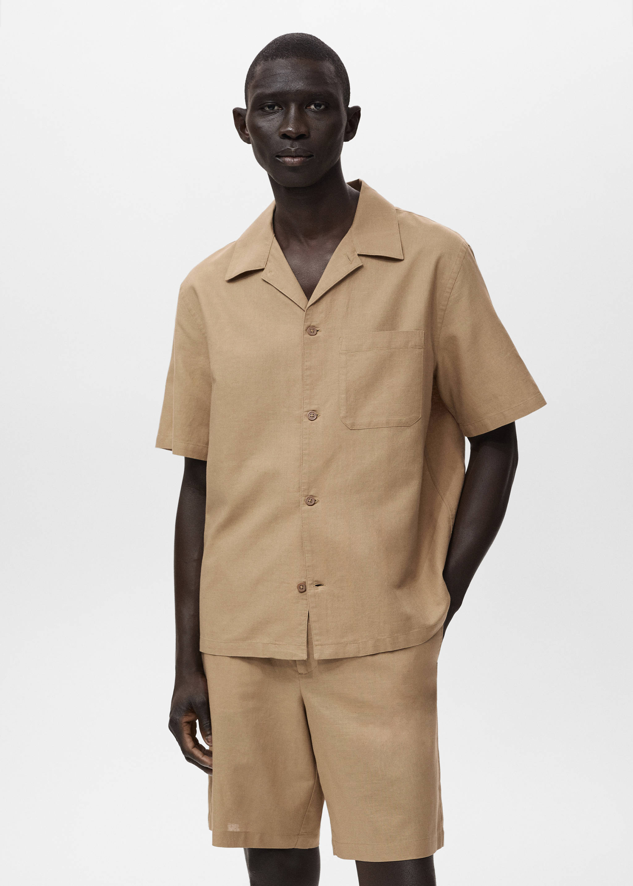 Linen shirt with bowling collar and pocket - Medium plane