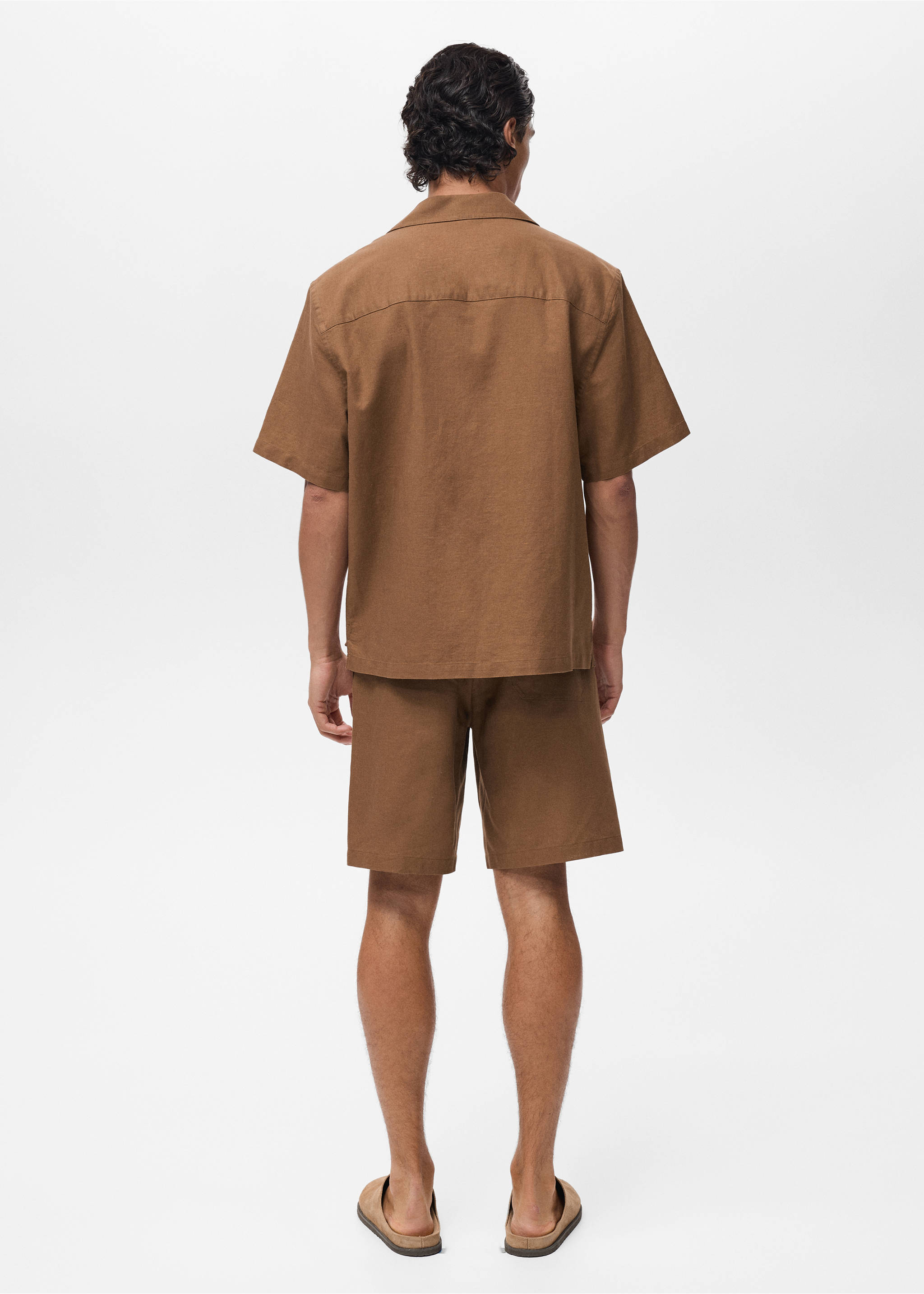 Chemise lin col bowling poche - Verso de l’article, Tabac. Ref: 87069213-00.