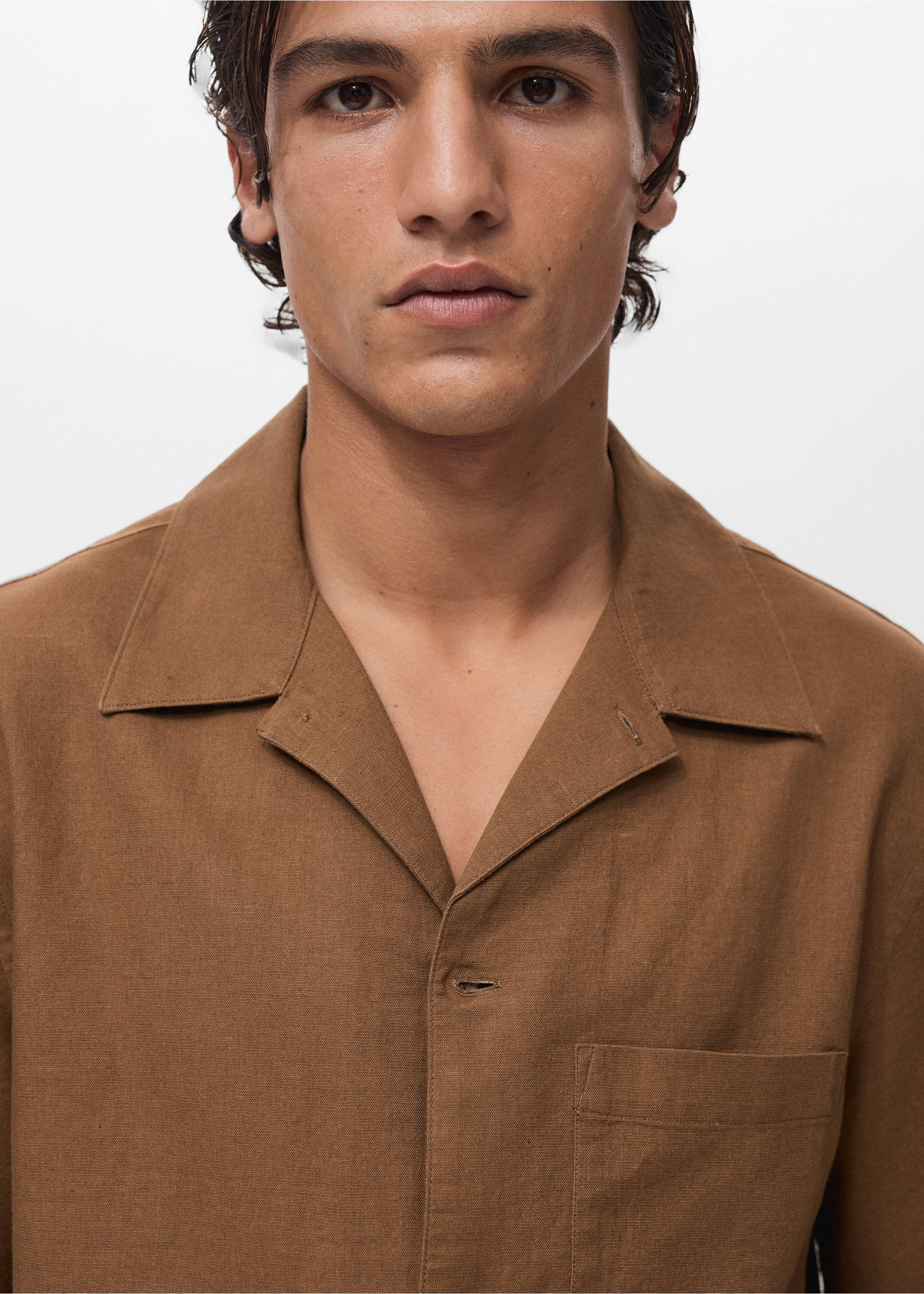 Chemise lin col bowling poche - Détail de l'article 1, Tabac. Ref: 87069213-00.