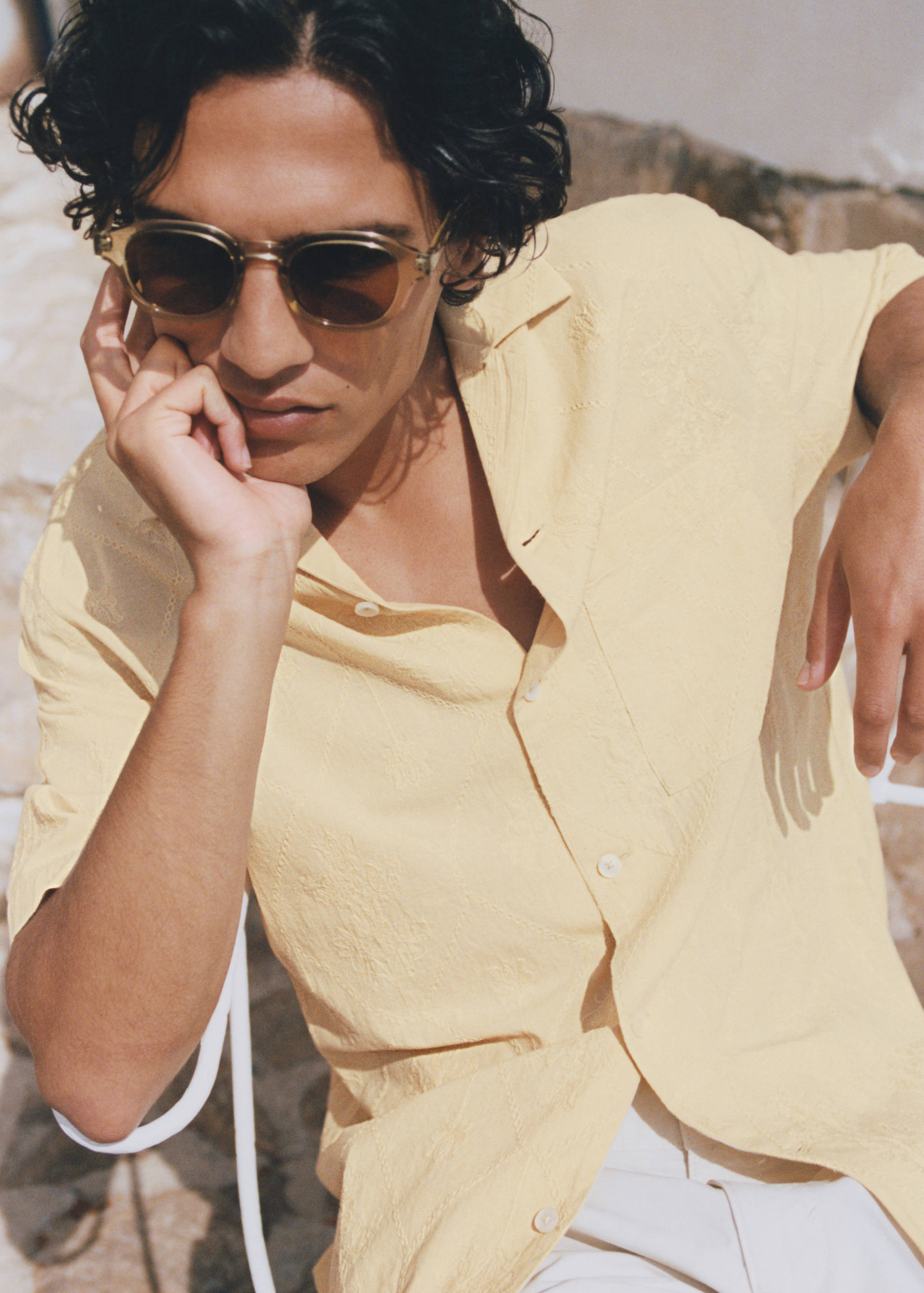 Shirt with embroidered bowling collar - Details of the article 3