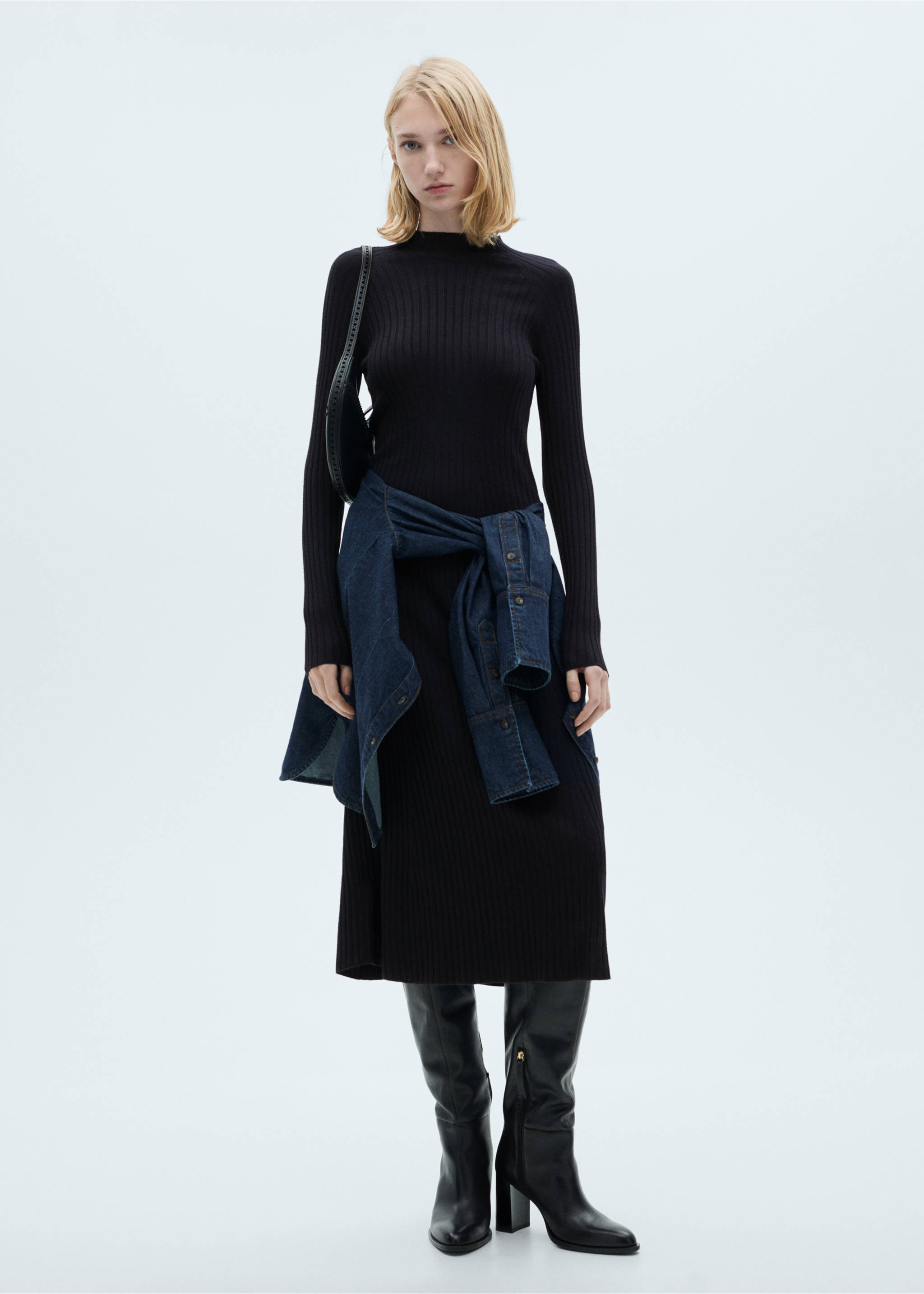 Ausgestelltes Strickkleid mit halbhohem Kragen - Allgemeine Ansicht, Dunkles Marineblau. Ref: 87070424-00.