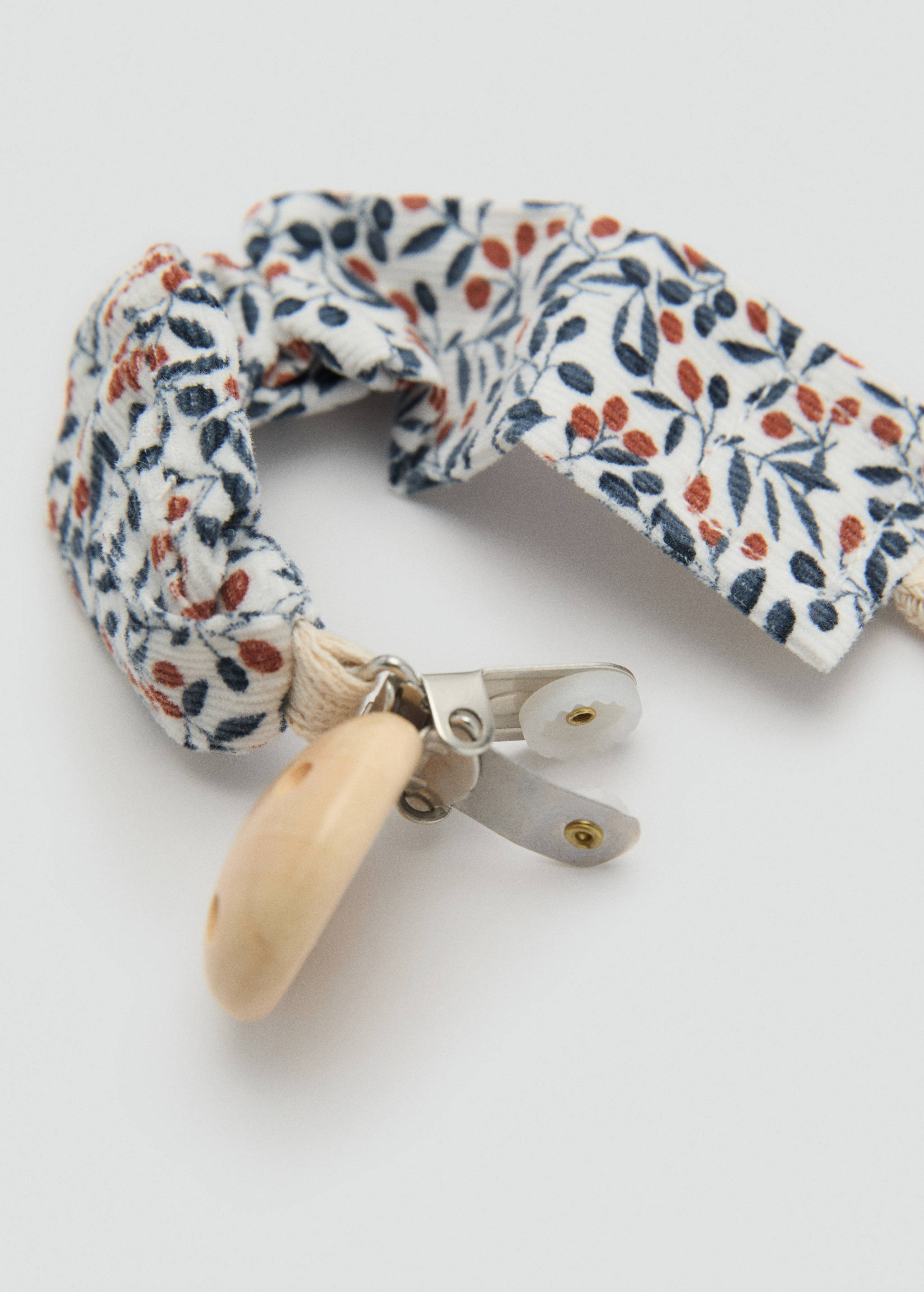 Printed brooch pacifier holder - Details of the article 1