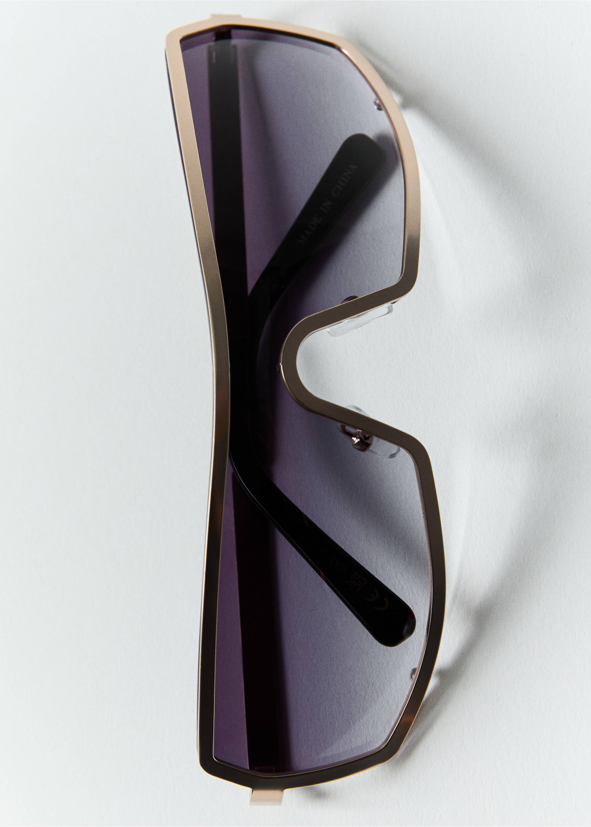 Screen style sunglasses - Details of the article 5, Gold. Ref: 87070441-00.