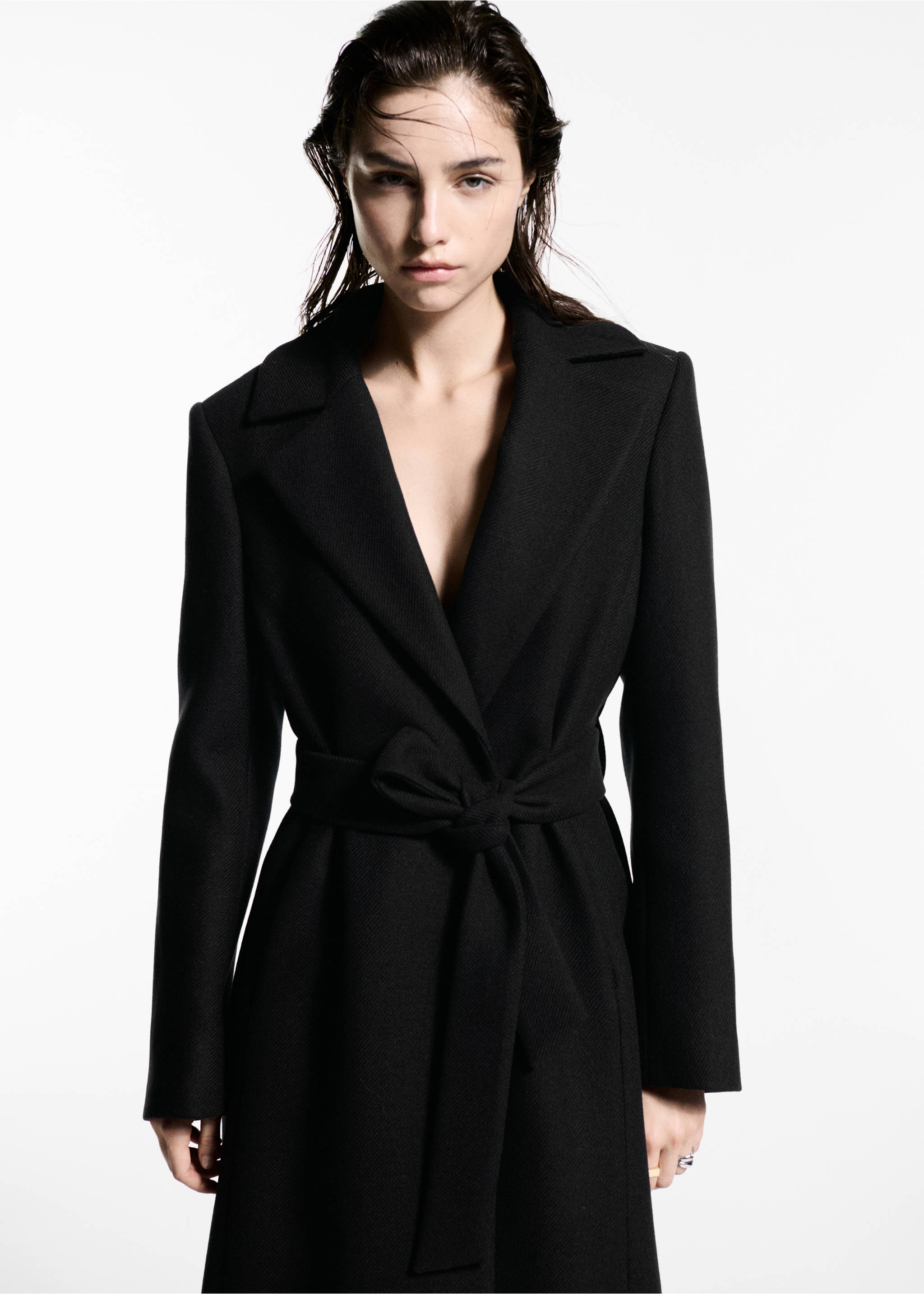 Abrigo lana Manteco cuello pelo desmontable - Plano medio, Negro. Ref: 87070447-00.
