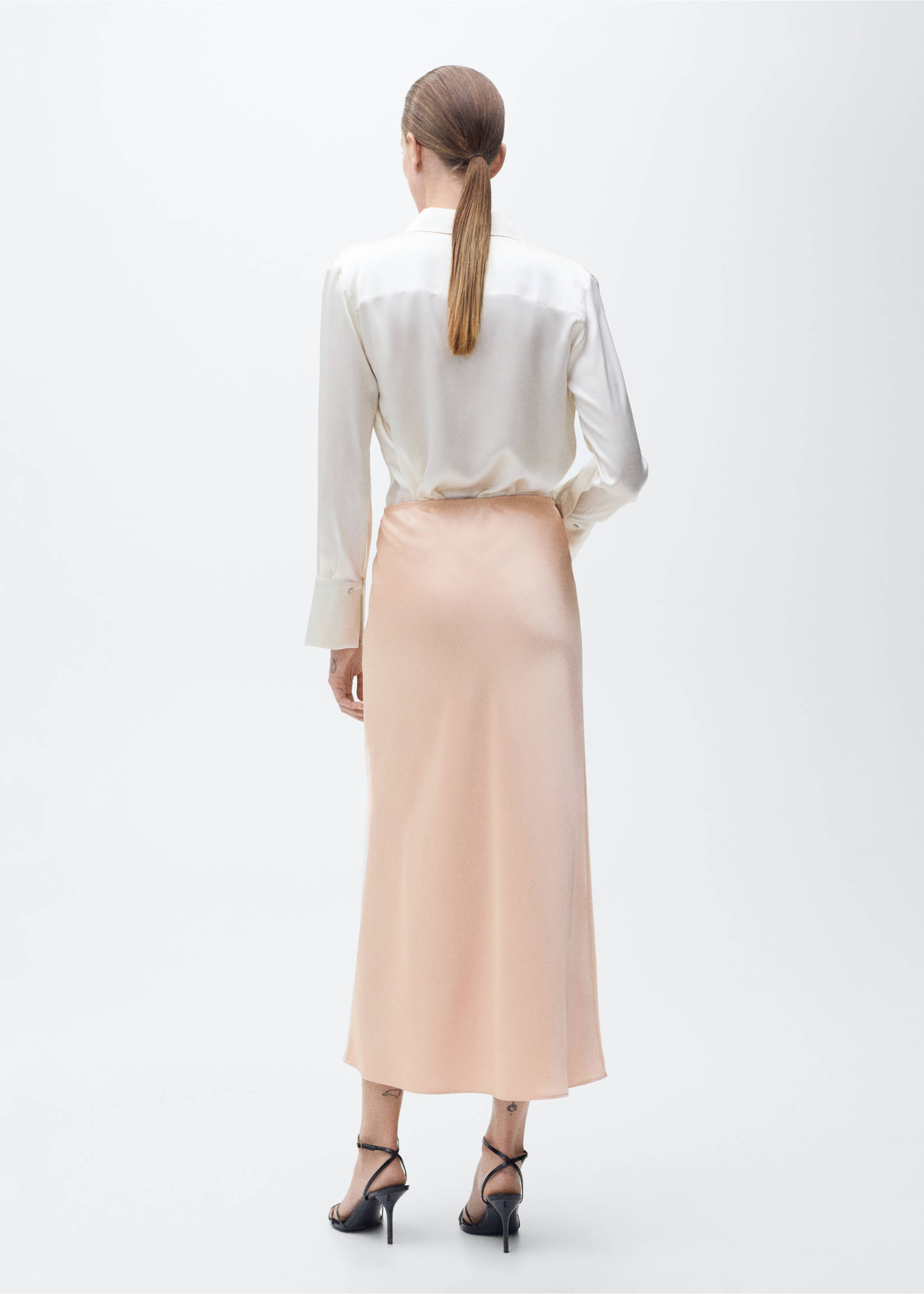 Midi satin skirt - Reverse of the article, Salmon. Ref: 87070455-00.