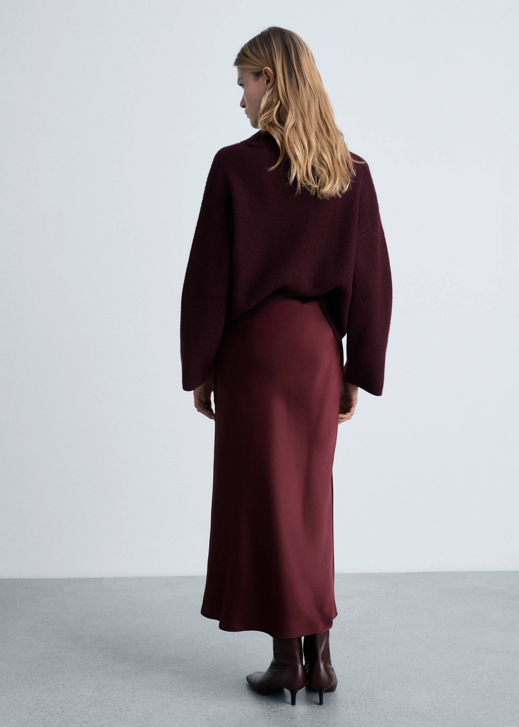 Midi satin skirt - Reverse of the article