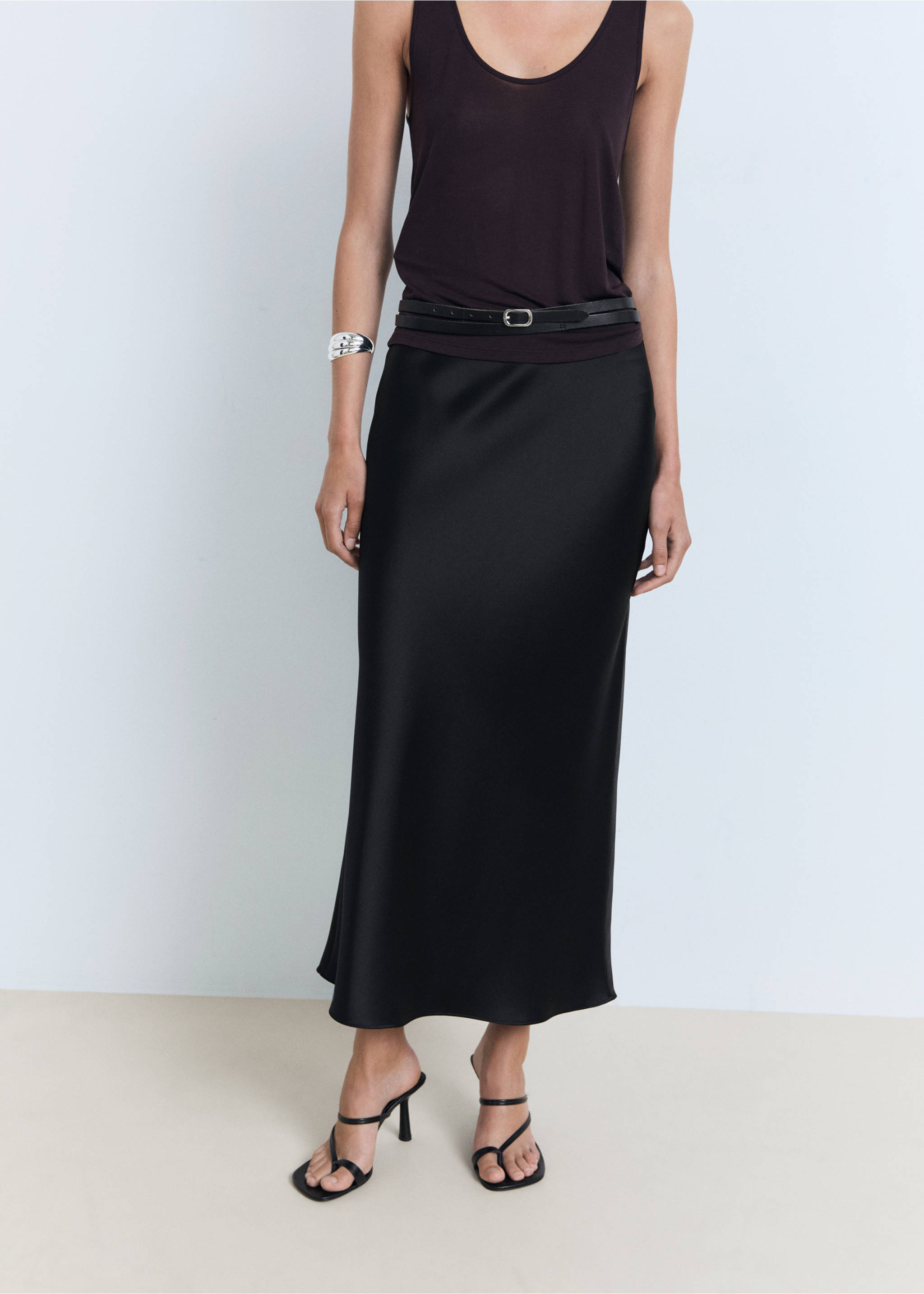 Midi satin skirt - Medium plane, Black. Ref: 87070455-00.